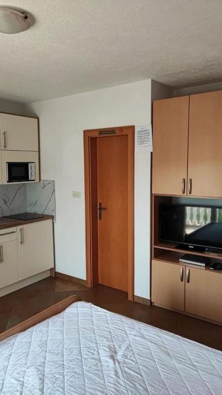Apartments Maca 11232-A4