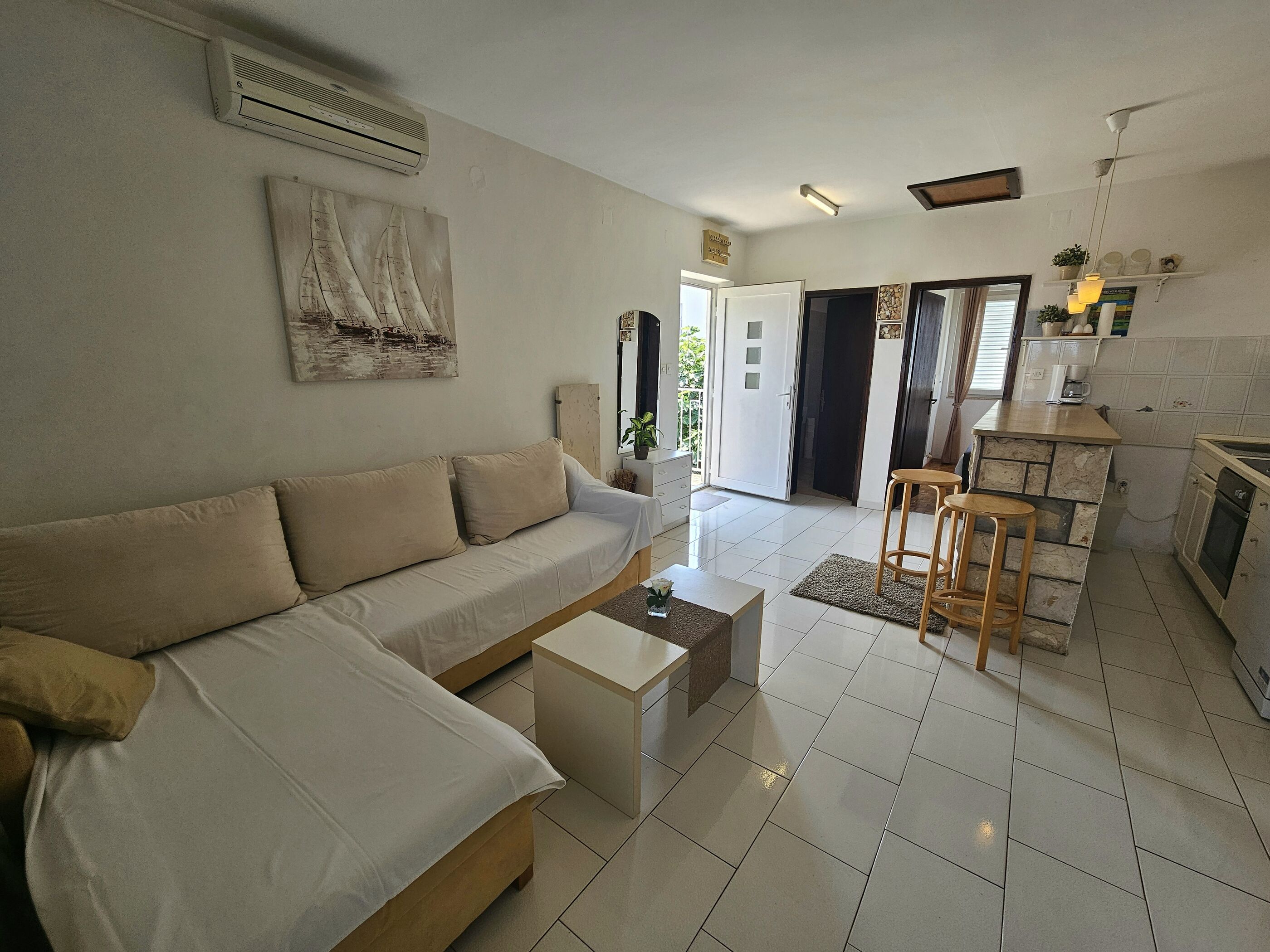 Apartment Buza 63351-A1