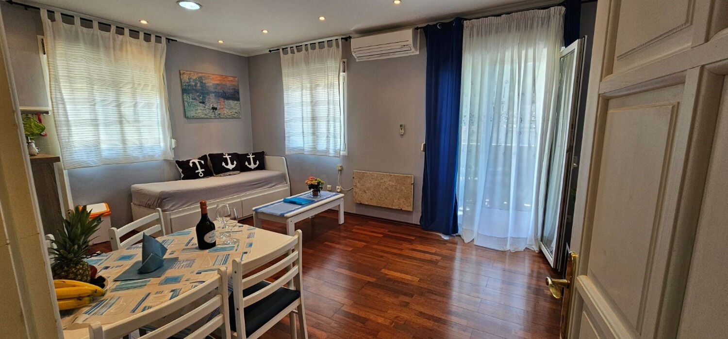 Apartments Ena 111351-A1