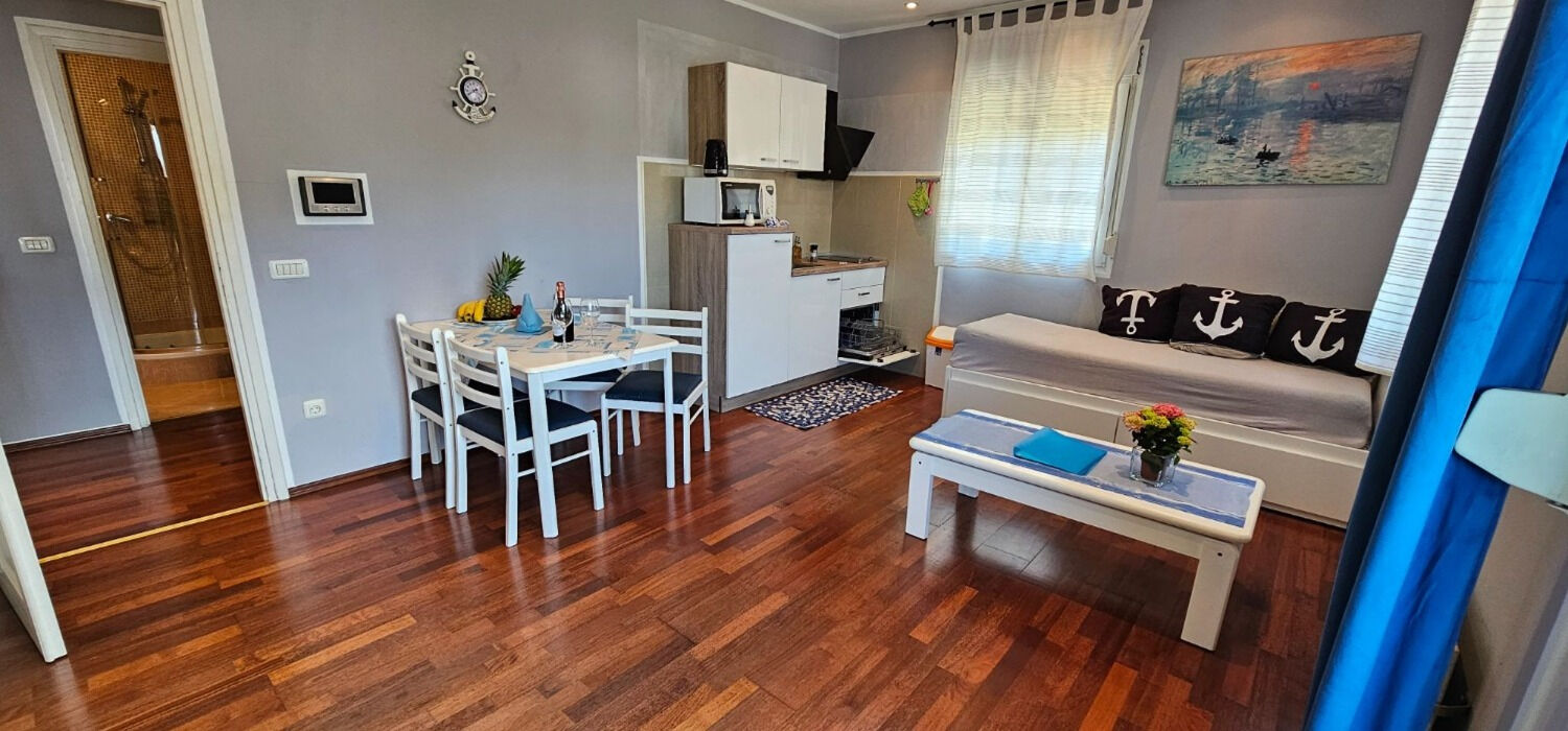 Apartments Ena 111351-A1