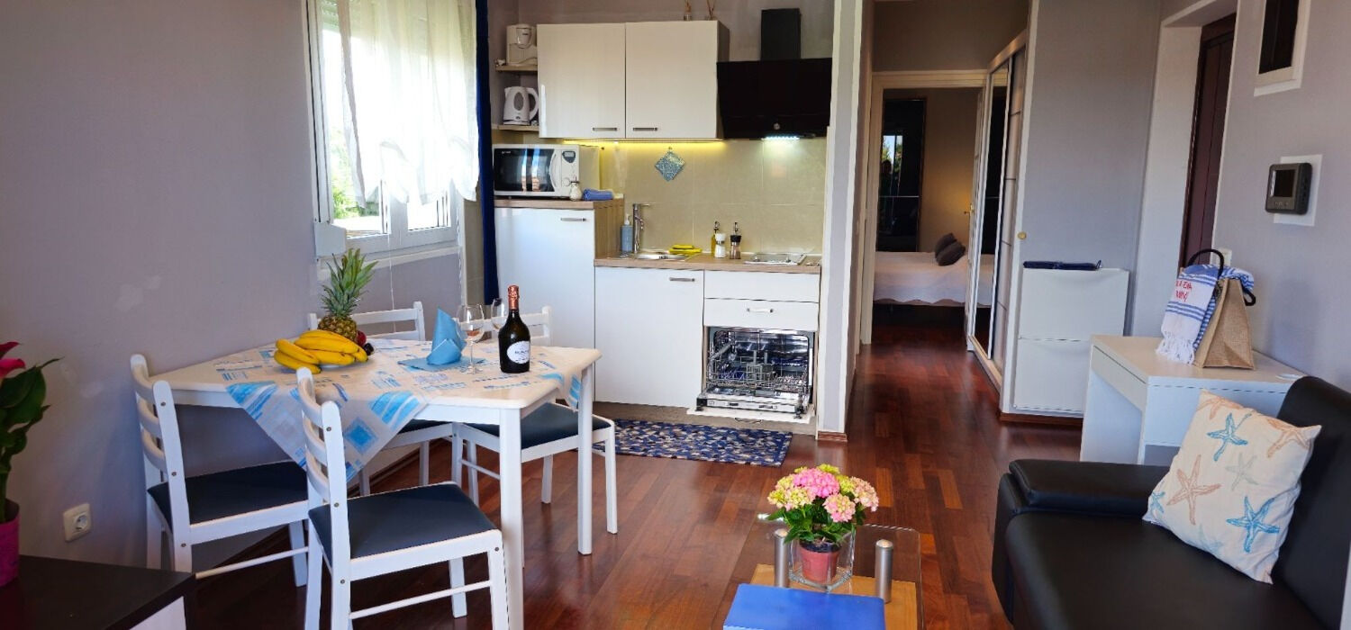 Apartments Ena 111351-A2