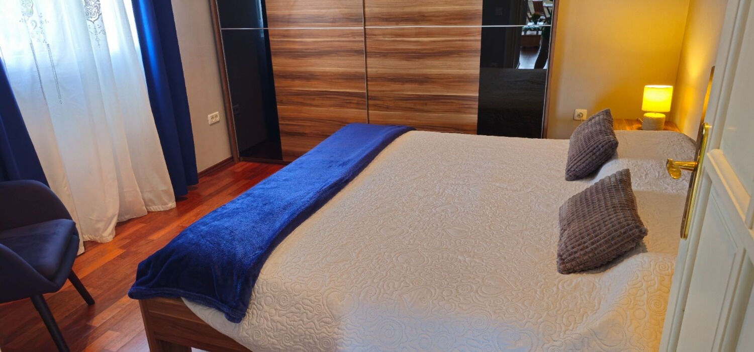 Apartments Ena 111351-A2