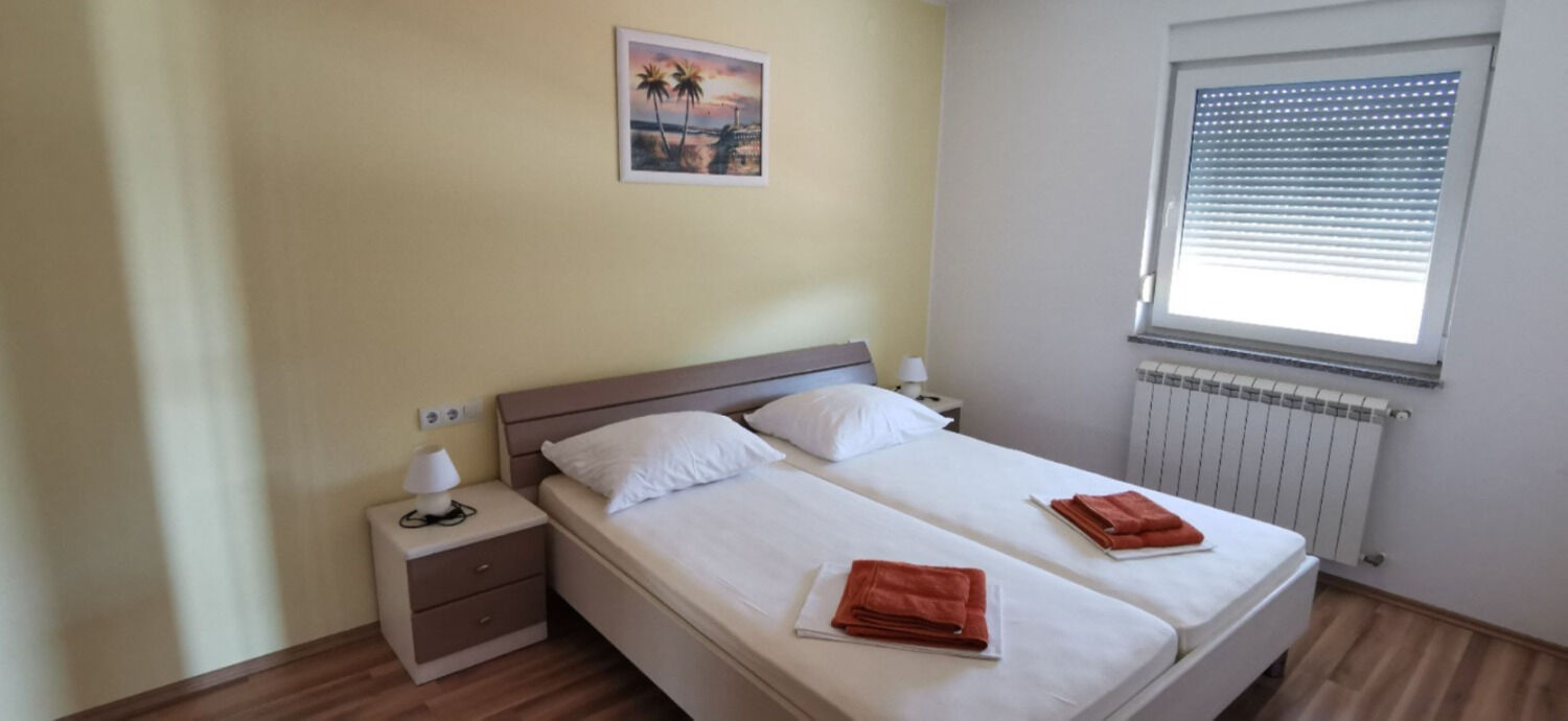 Apartments Gorgi 111501-A4