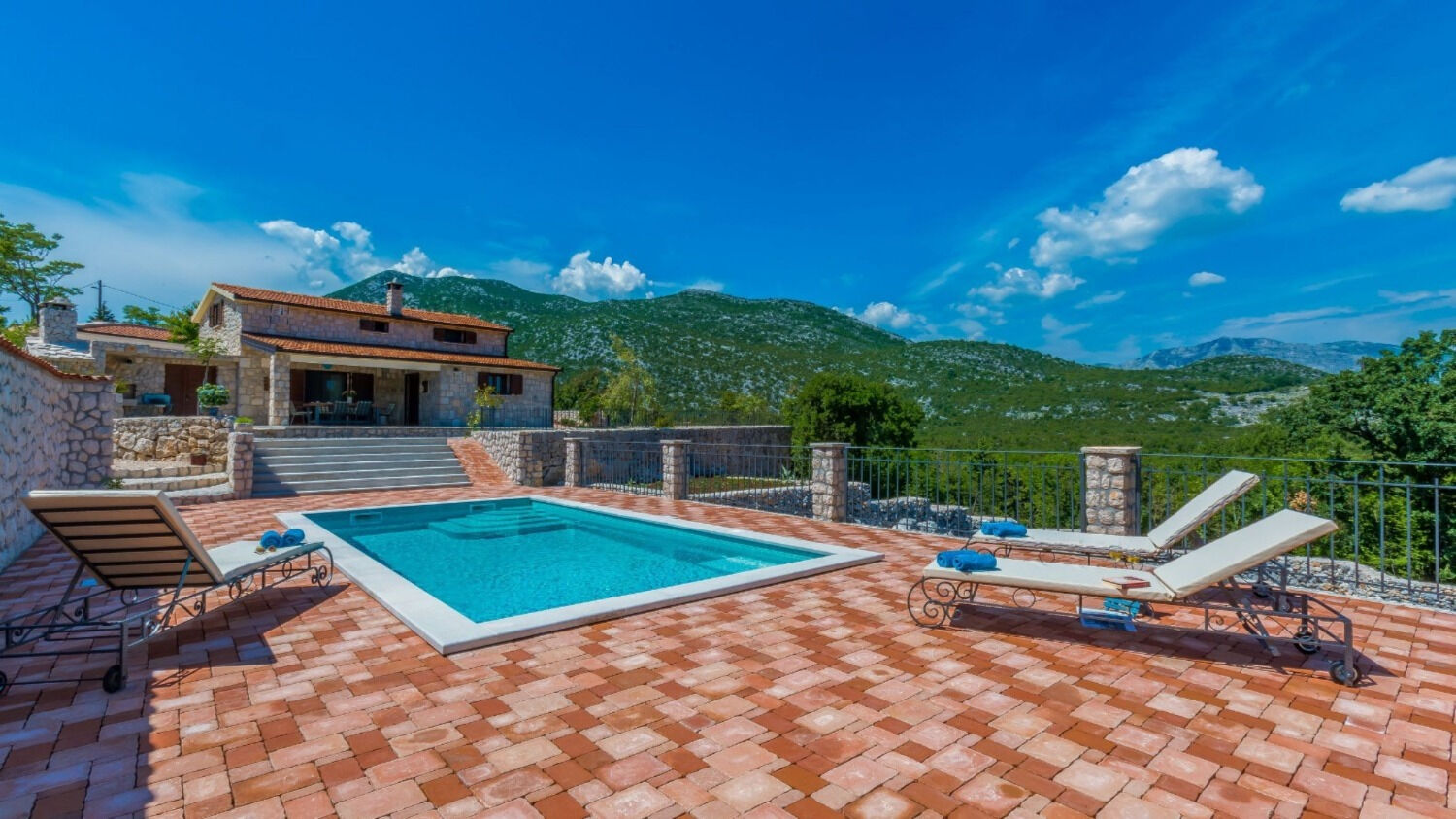 House Rusti 111511-K1