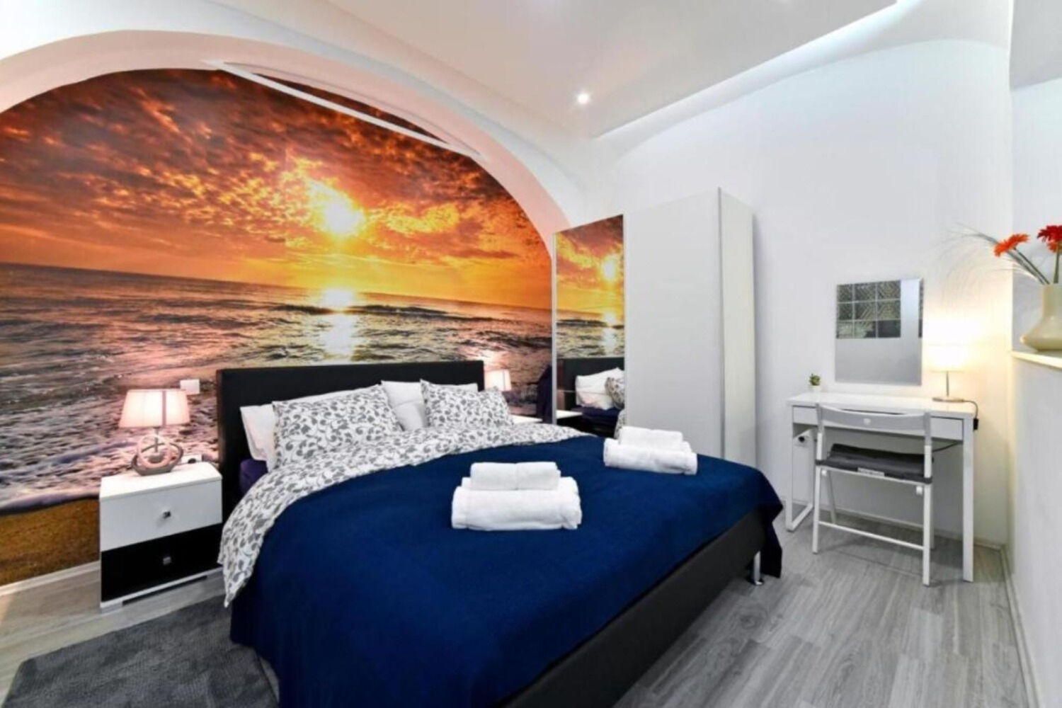 Apartment Angel 111731-A1