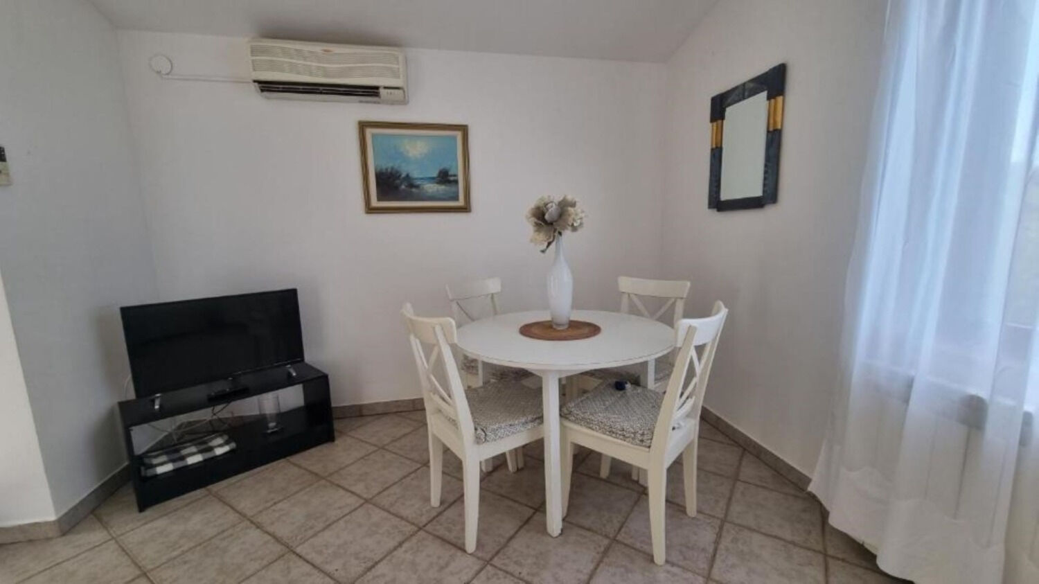 Apartments Lion 11223-A2