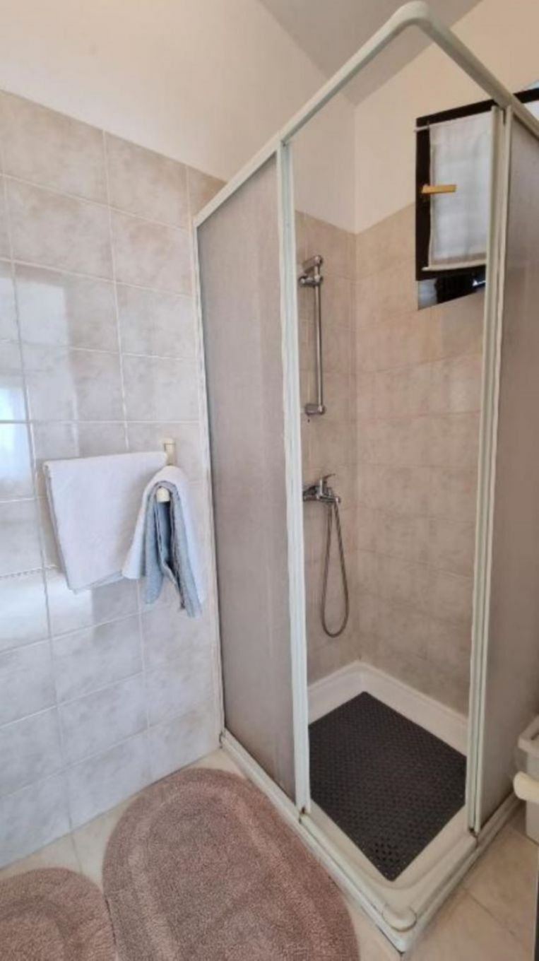 Apartments Lion 11223-A2