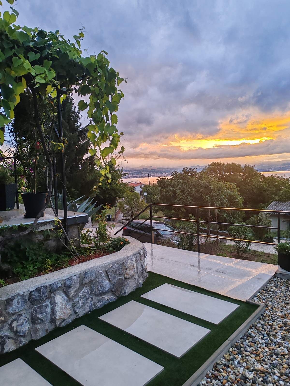 Apartment Aria 100571-A1