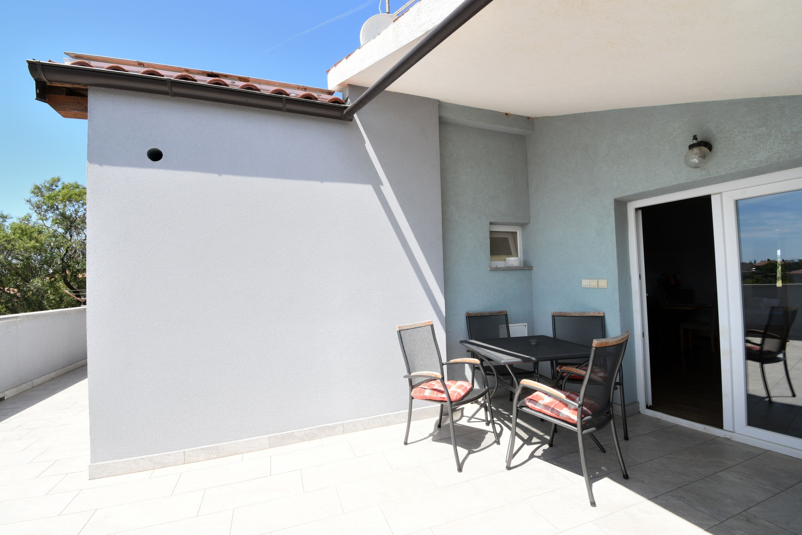 Apartments Čuljak 46901-A2