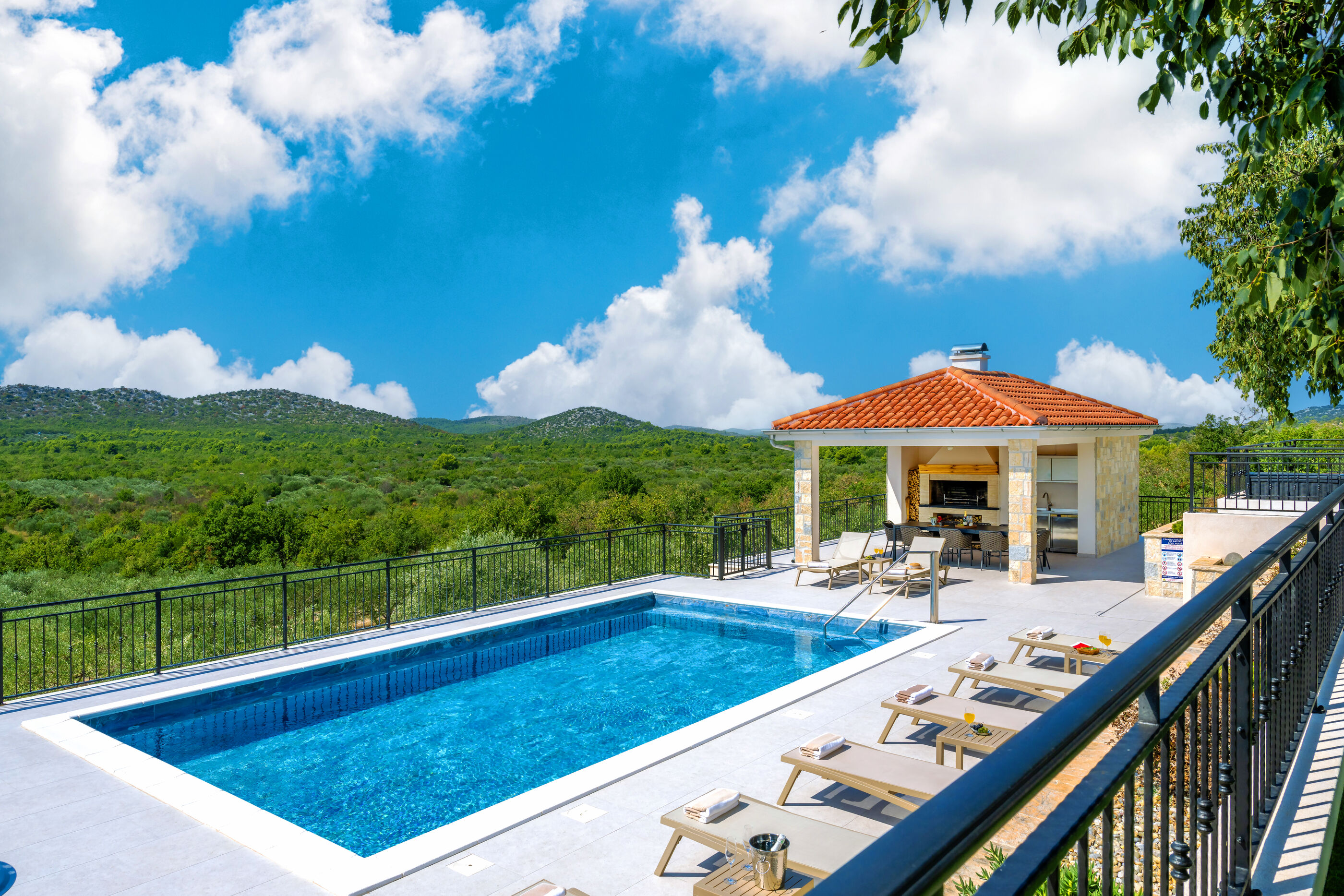 Villa La Meravigliosa V4231-K1