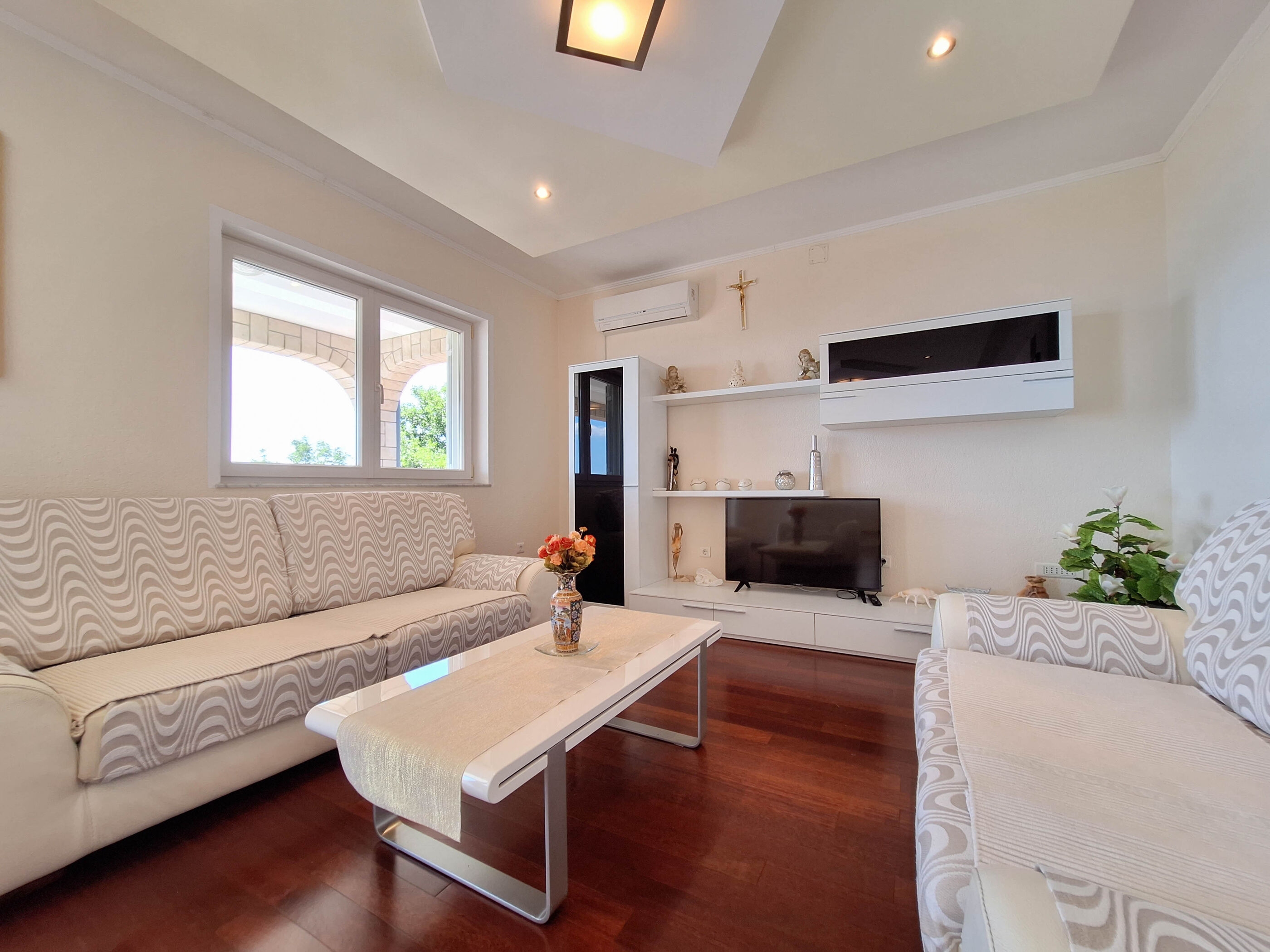 Apartments RUZA 62555-A2