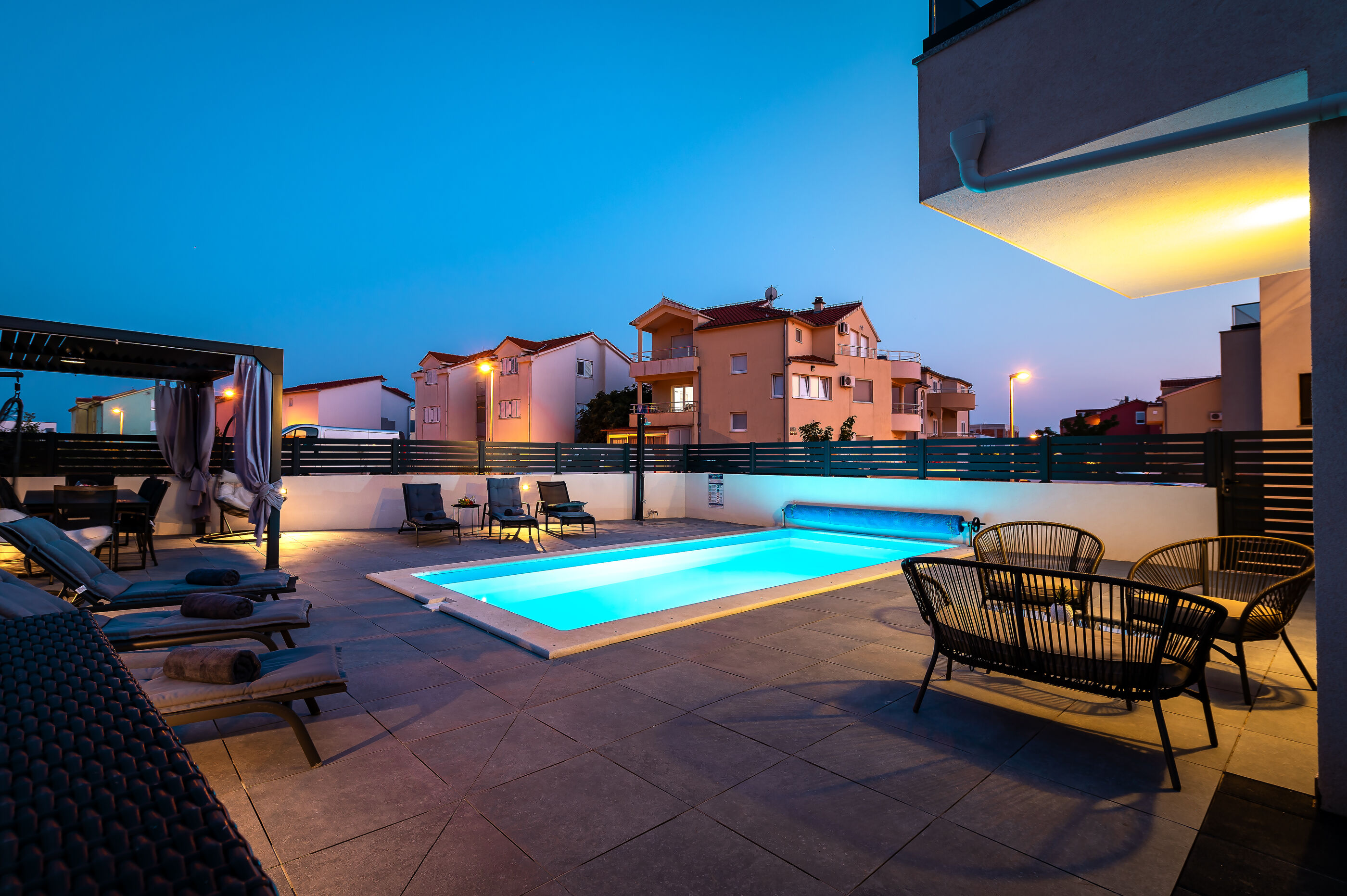 Villa Luxe V9361-K1