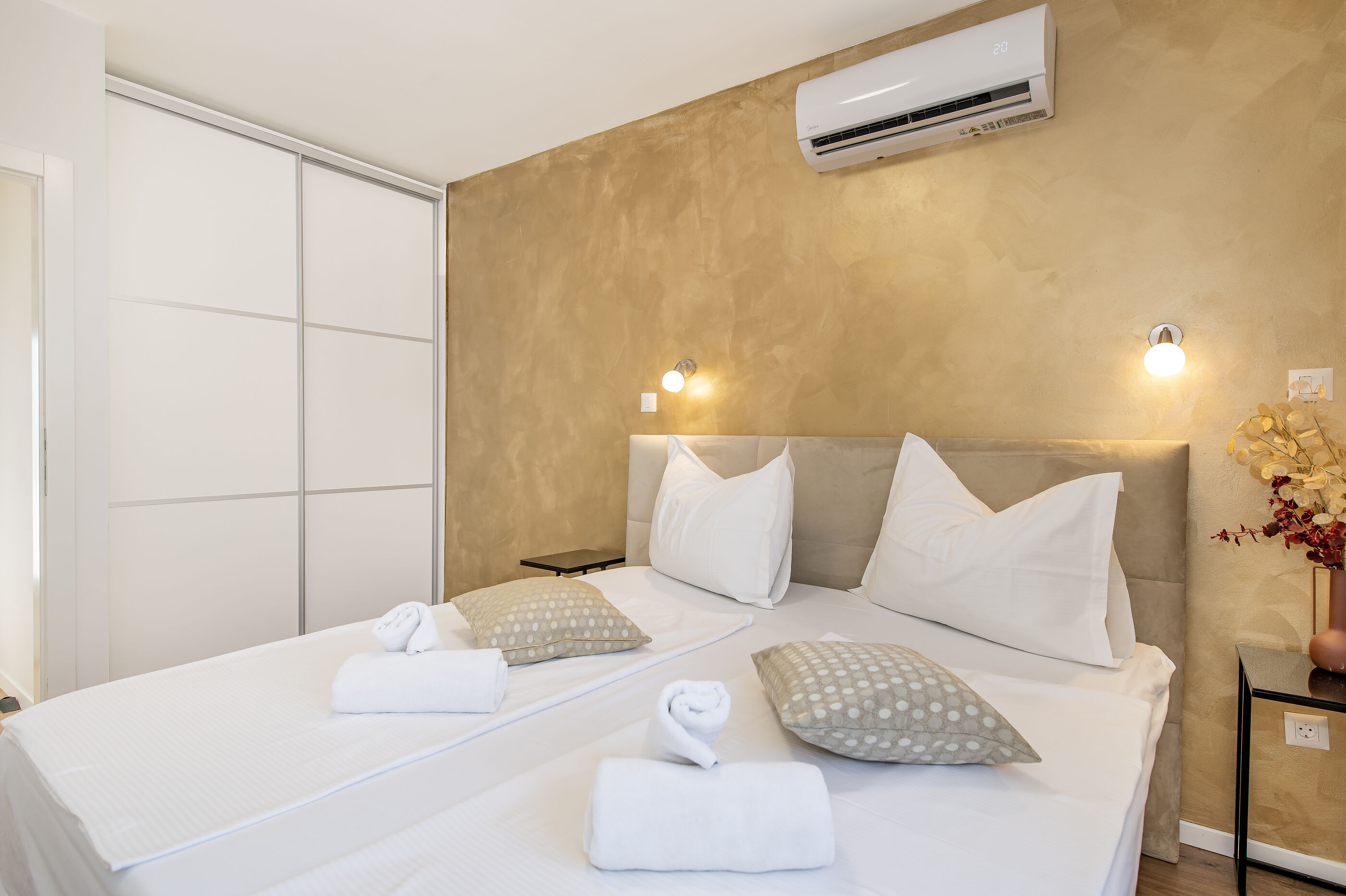 Villa Luxe V9361-K1