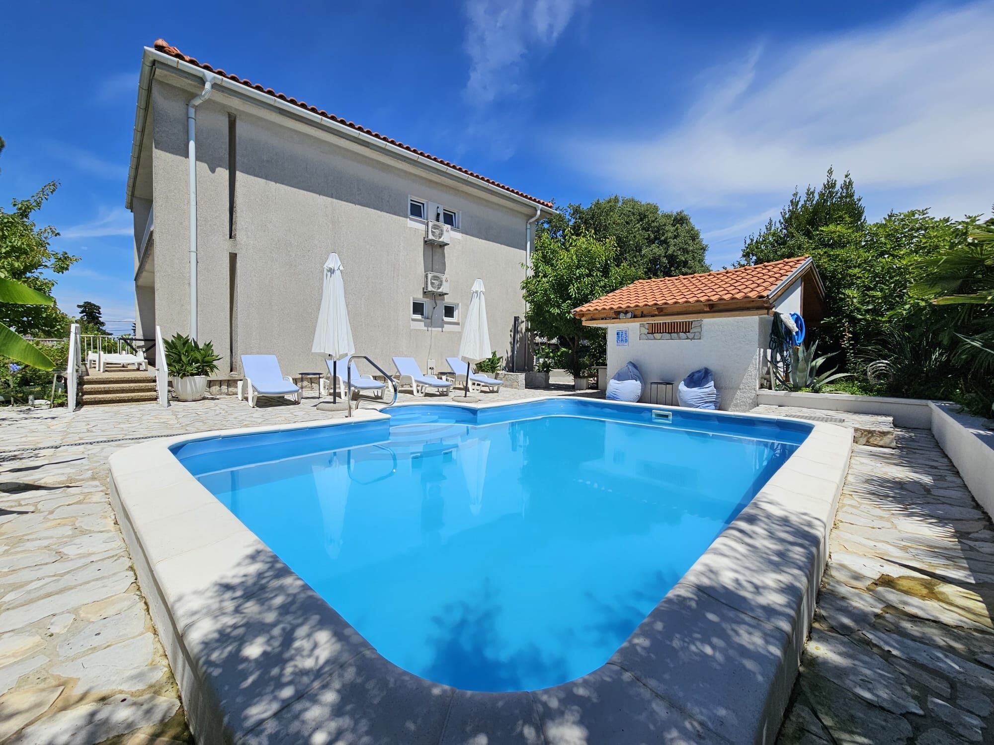 Apartments Mirko 94093-A1