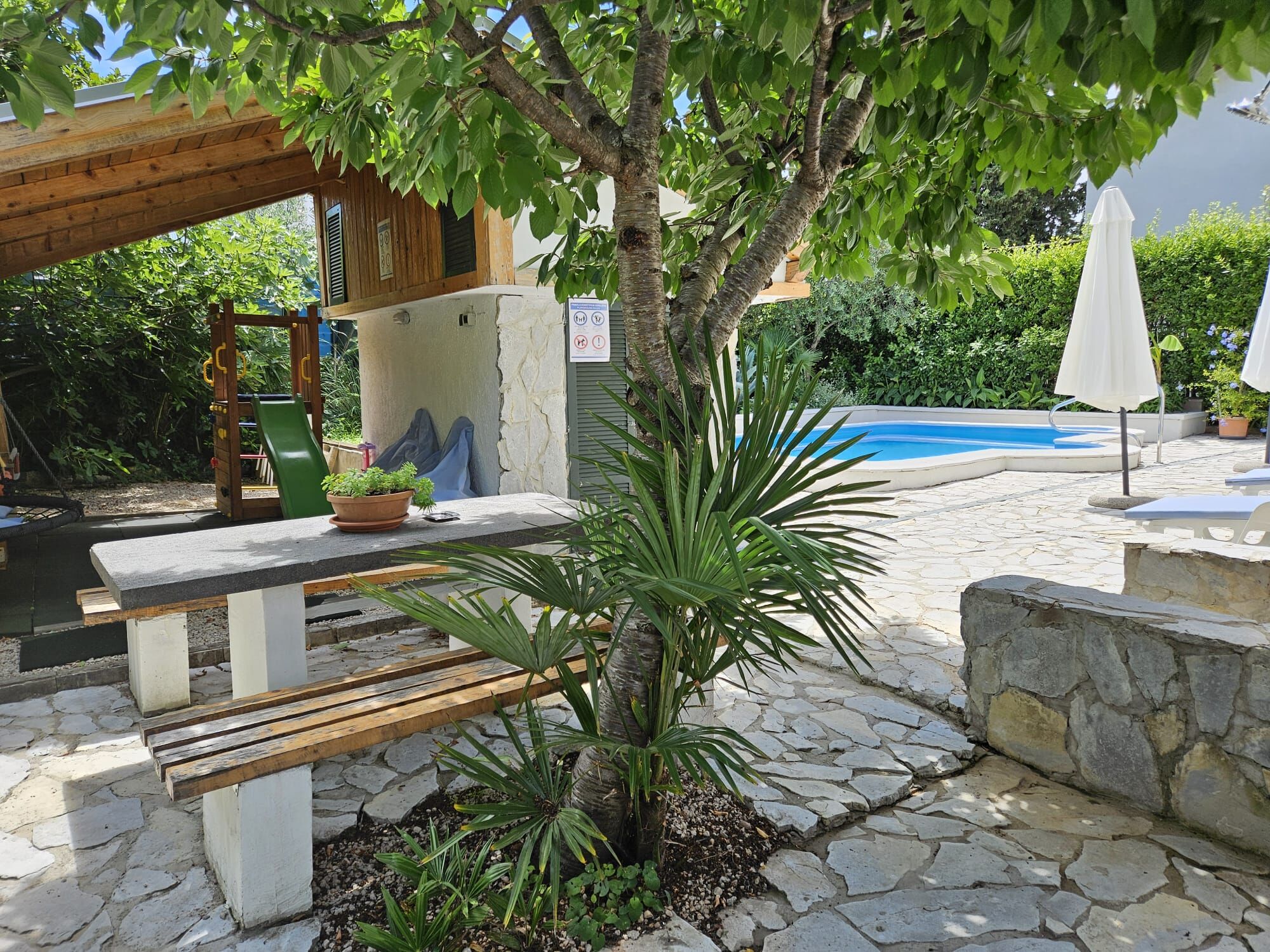 Apartments Mirko 94093-A1