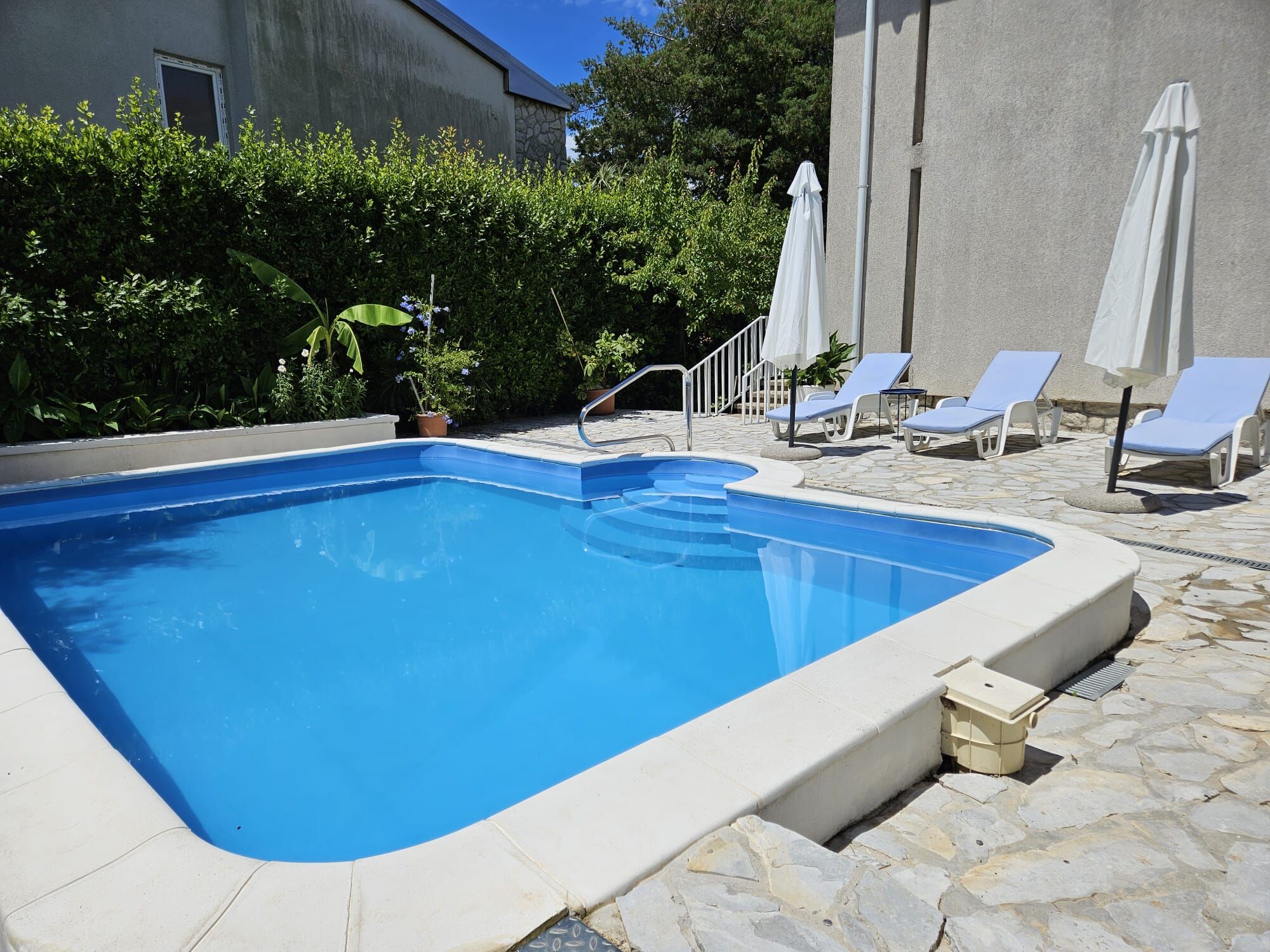 Apartments Mirko 94093-A1