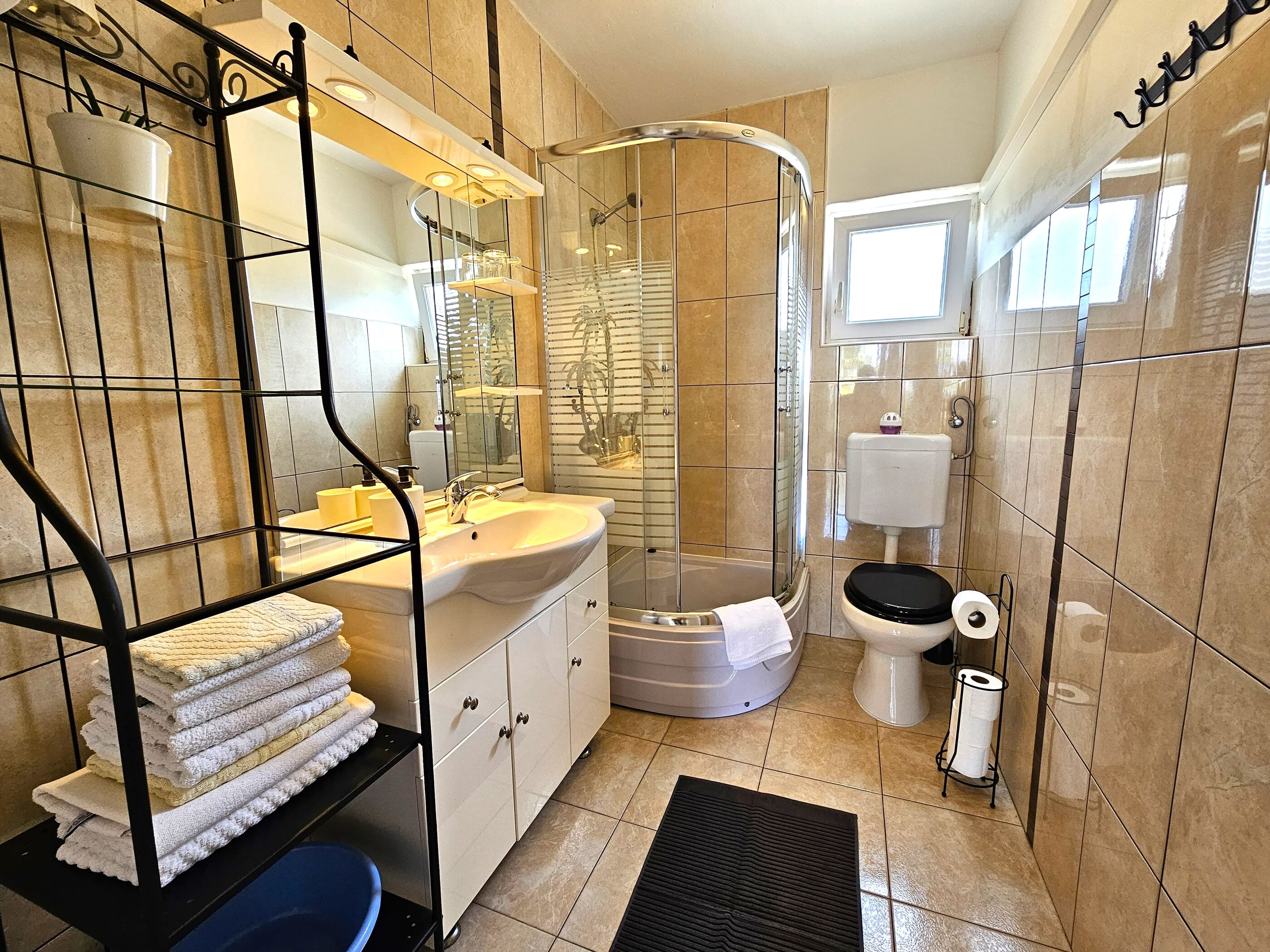 Apartments Mirko 94093-A2