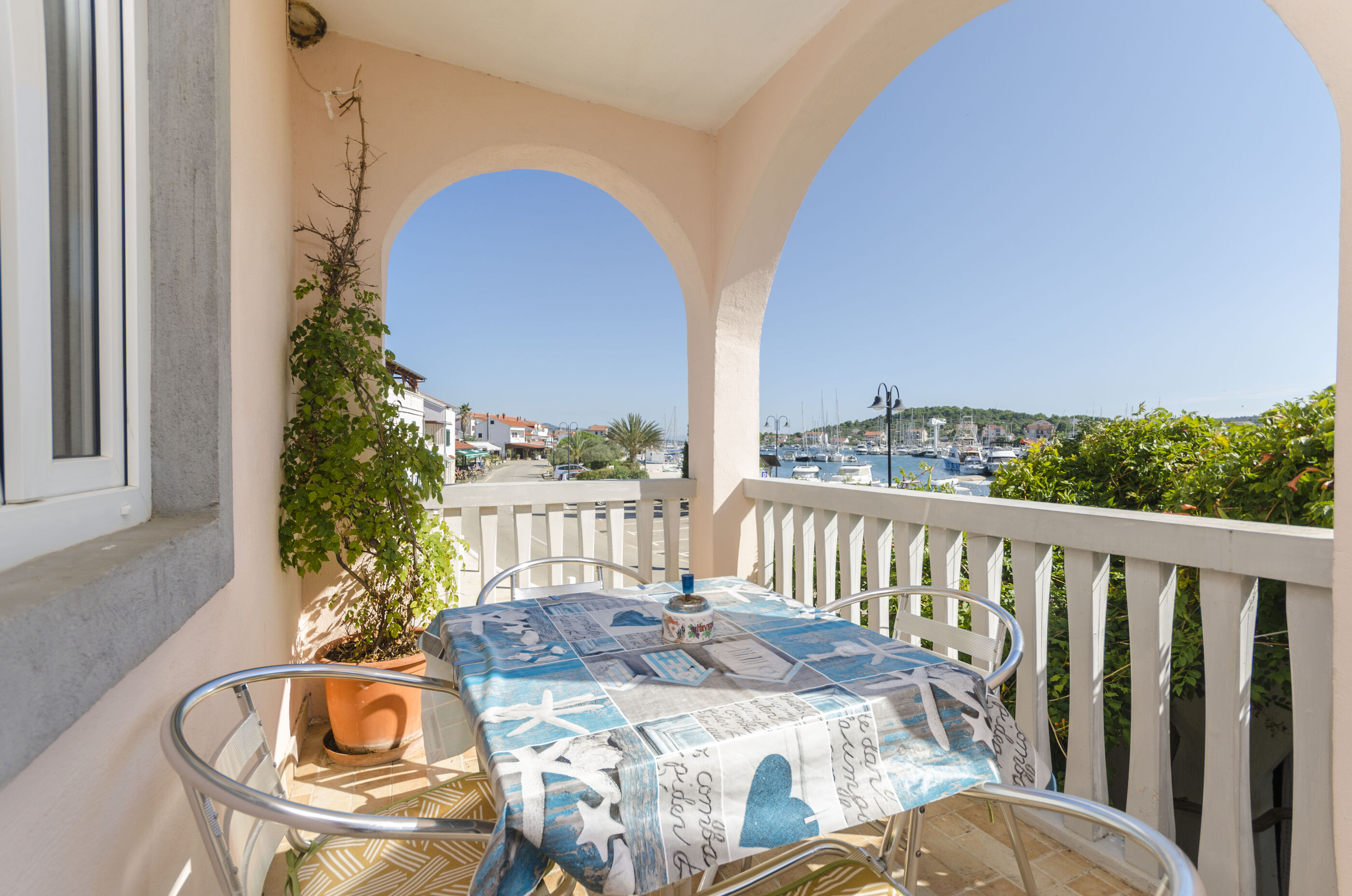 House Blue Island 114721-K1