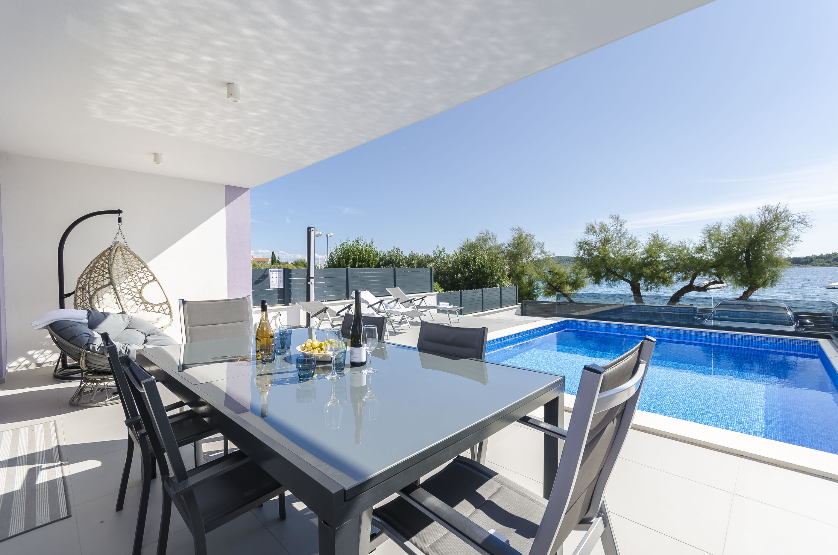 Apartment Adriatic with pool 104291-A1