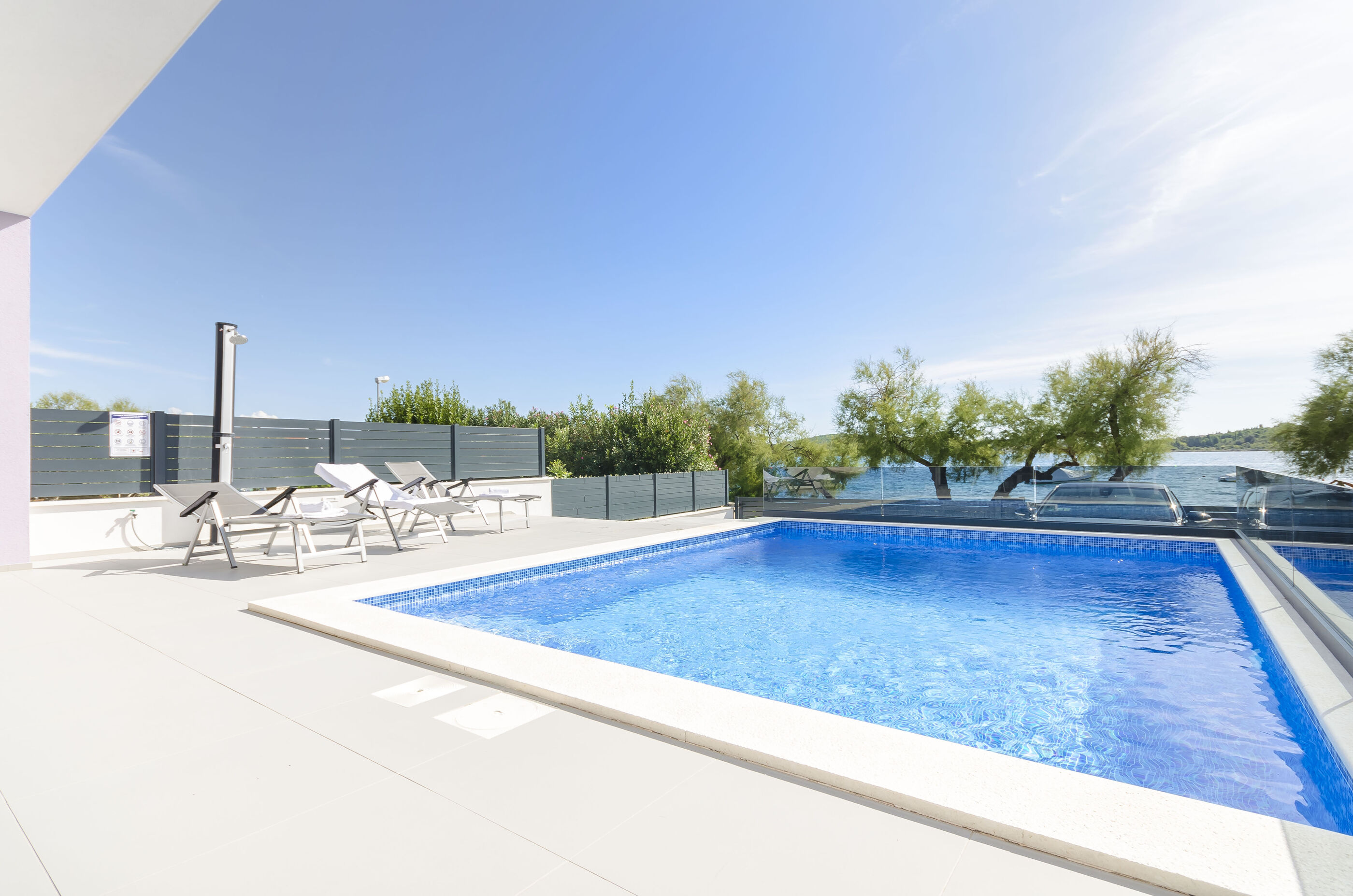 Apartment Adriatic with pool 104291-A1