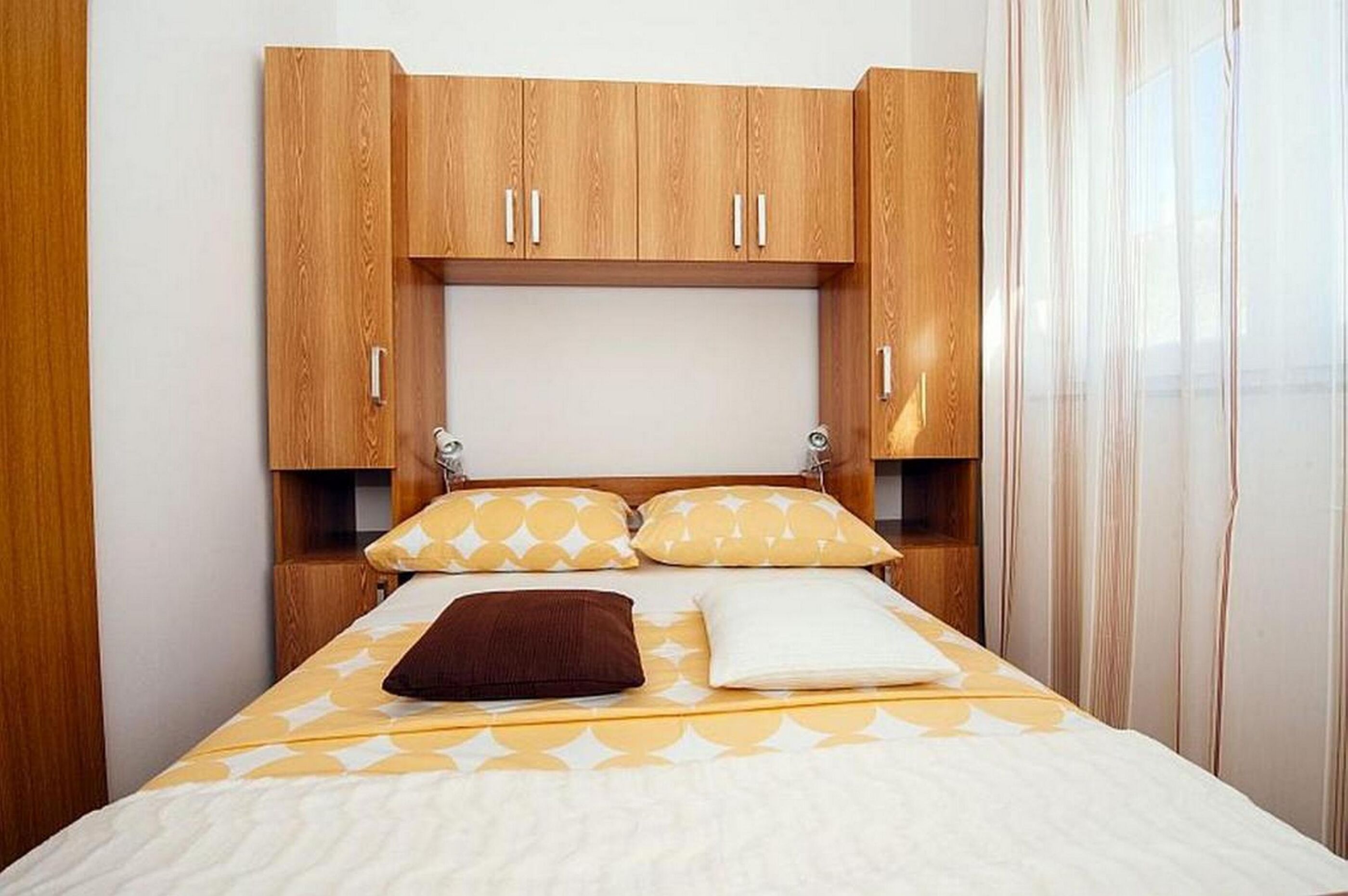 Apartments Perinic 11457-A1