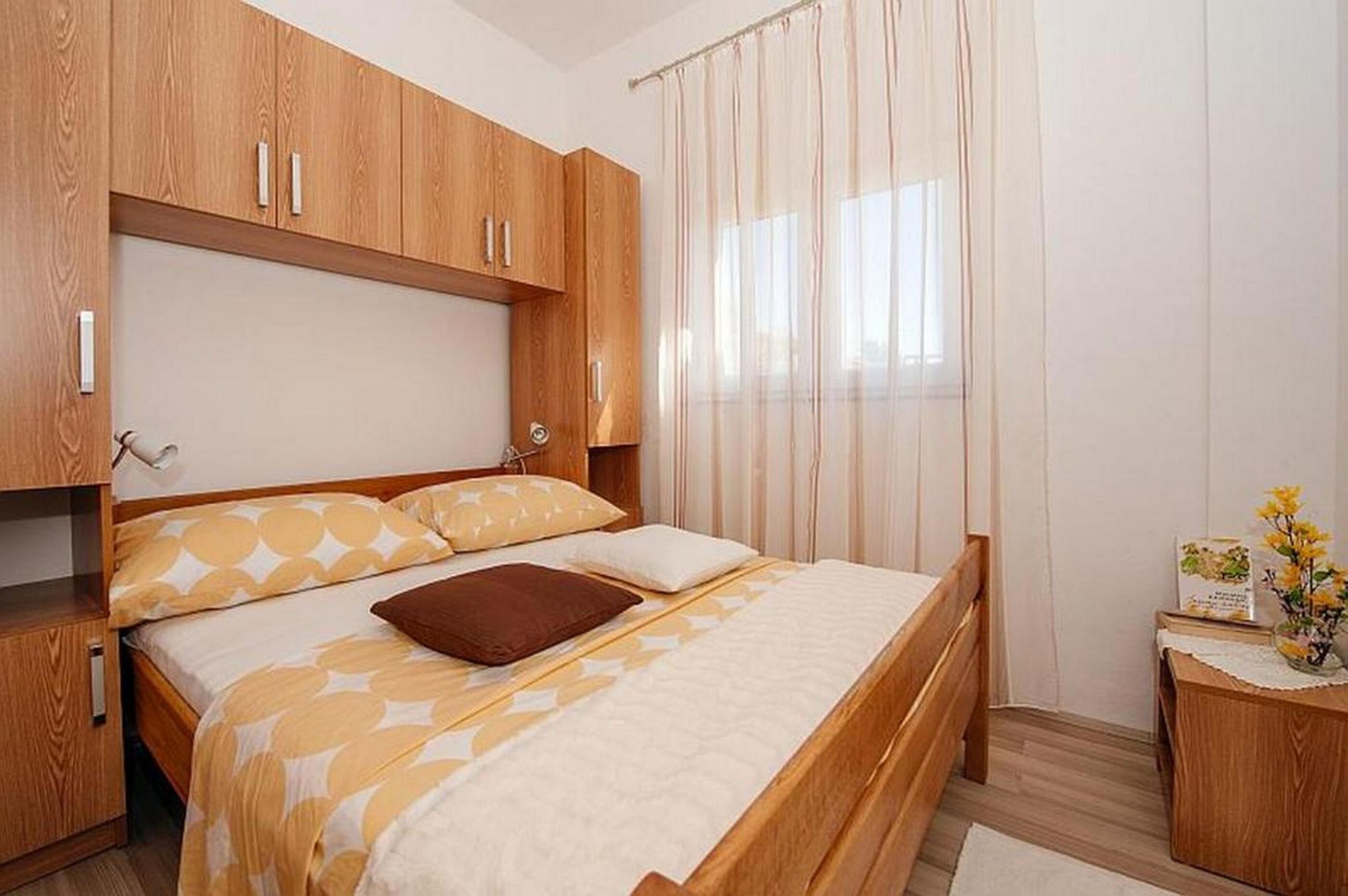 Apartments Perinic 11457-A1