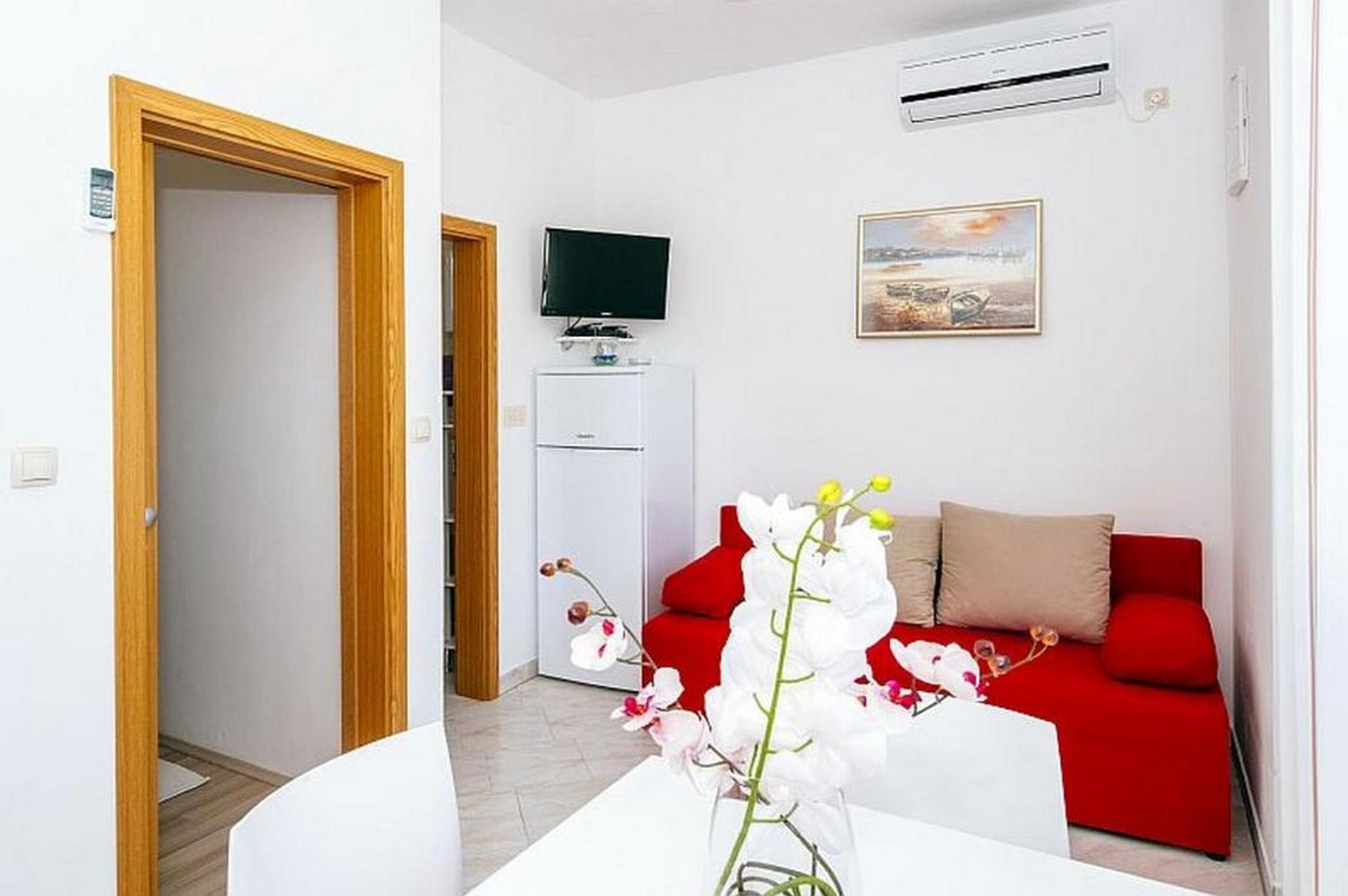 Apartments Perinic 11457-A1