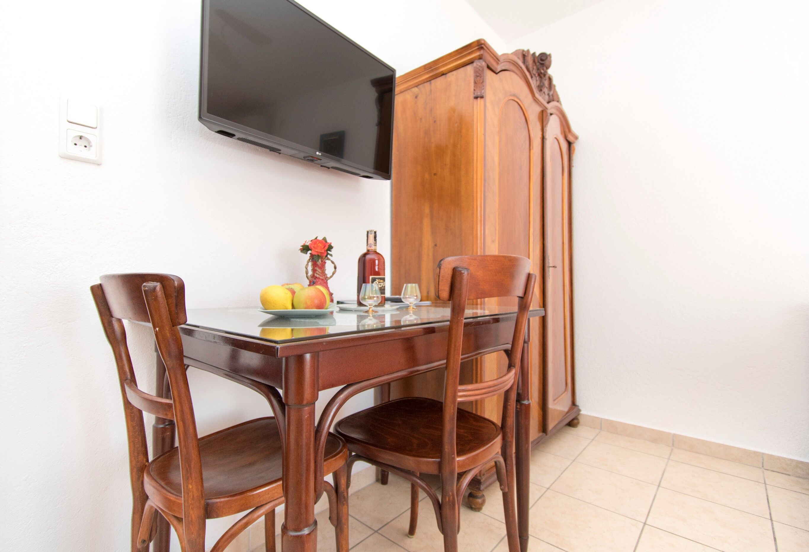 Apartments Antique Ivo 114751-A1