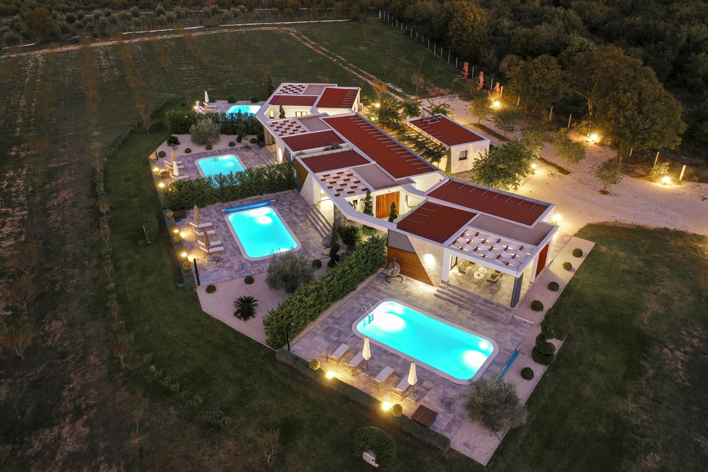 Villa Royal Green Three V4772-K1