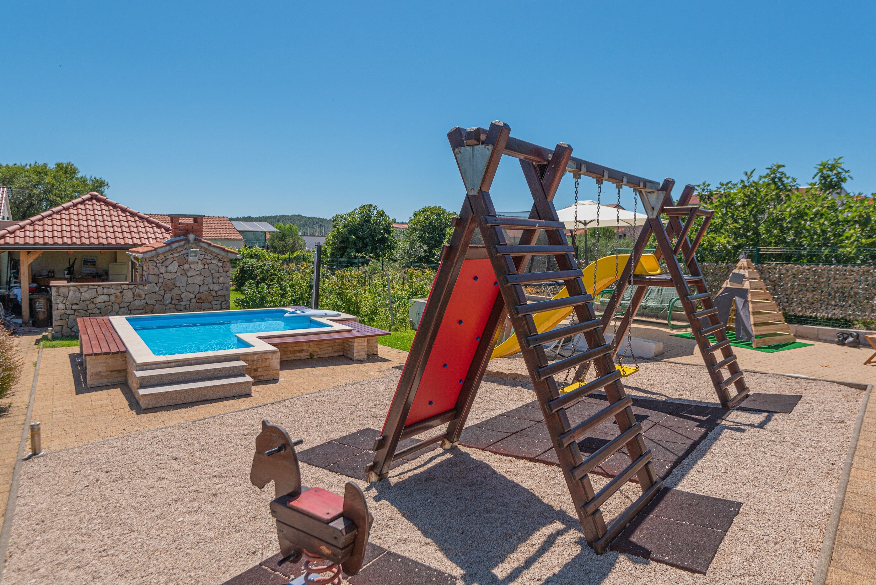 Villa Bašić V8801-K1