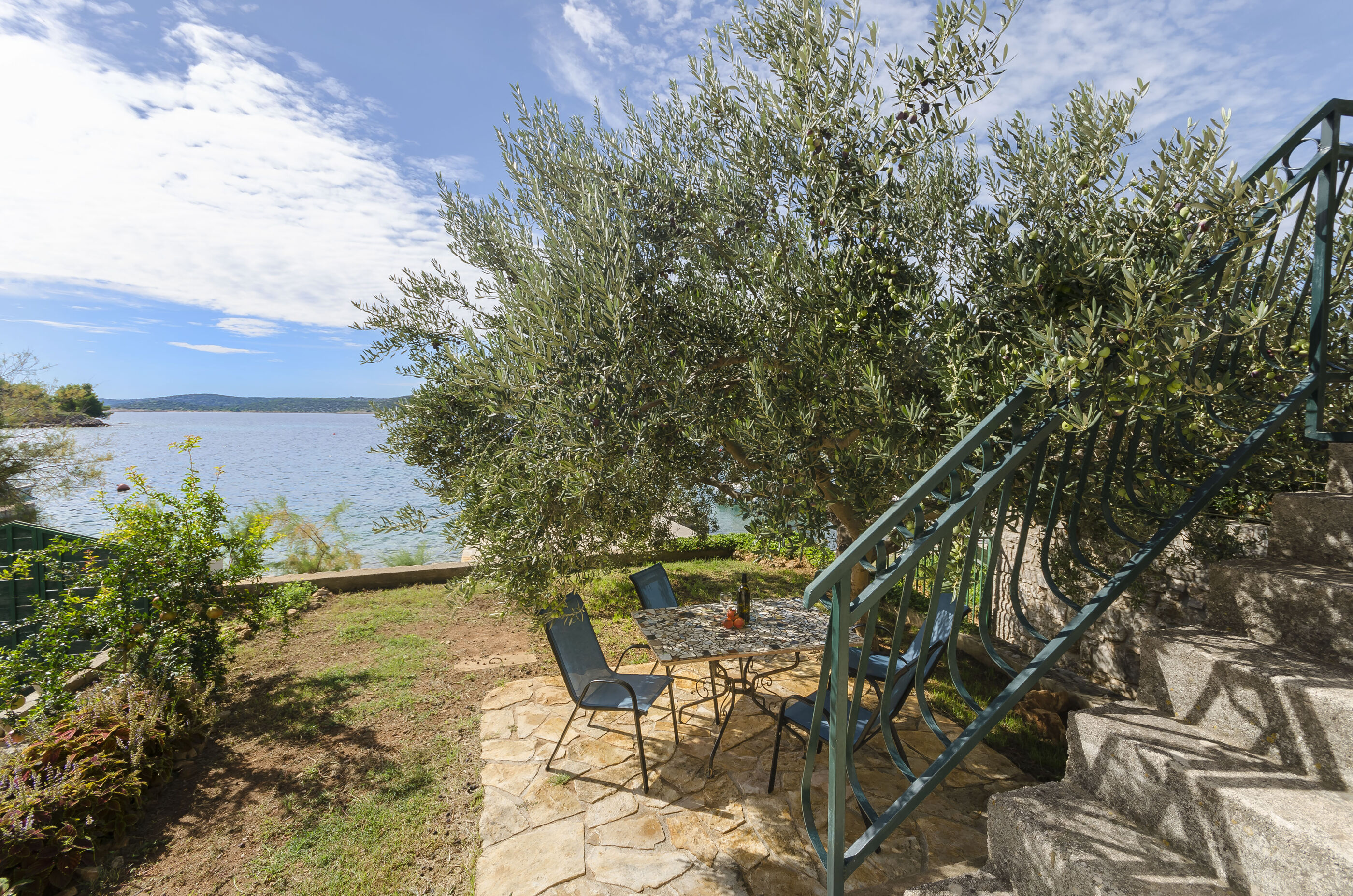 Apartman Island memories A1