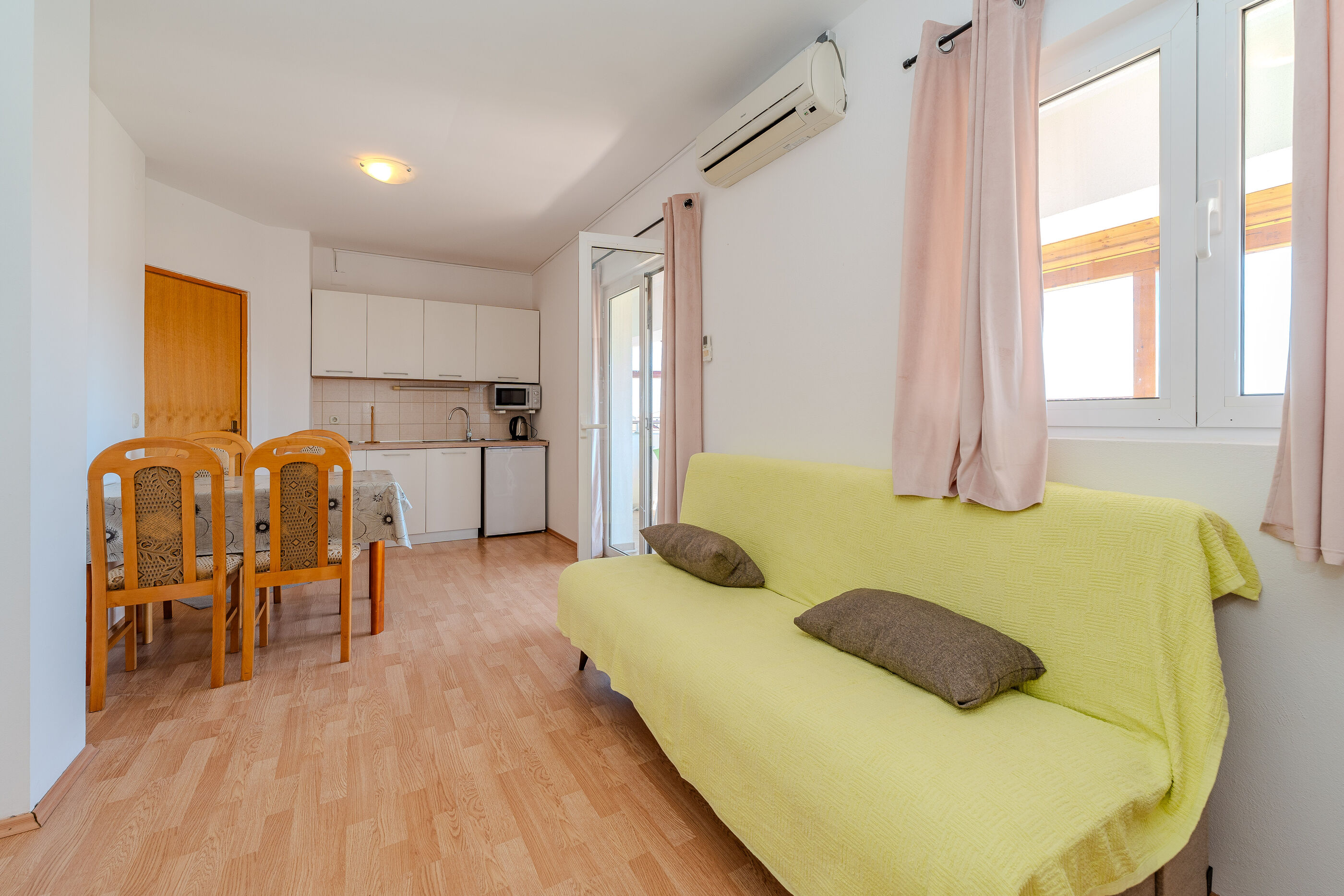 Apartments Mlađo 103941-A3