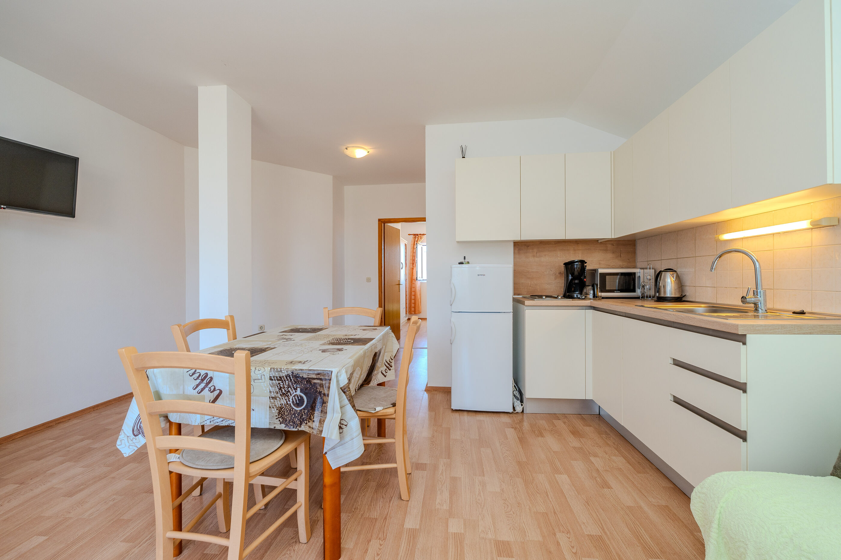Apartments Mlađo 103941-A4