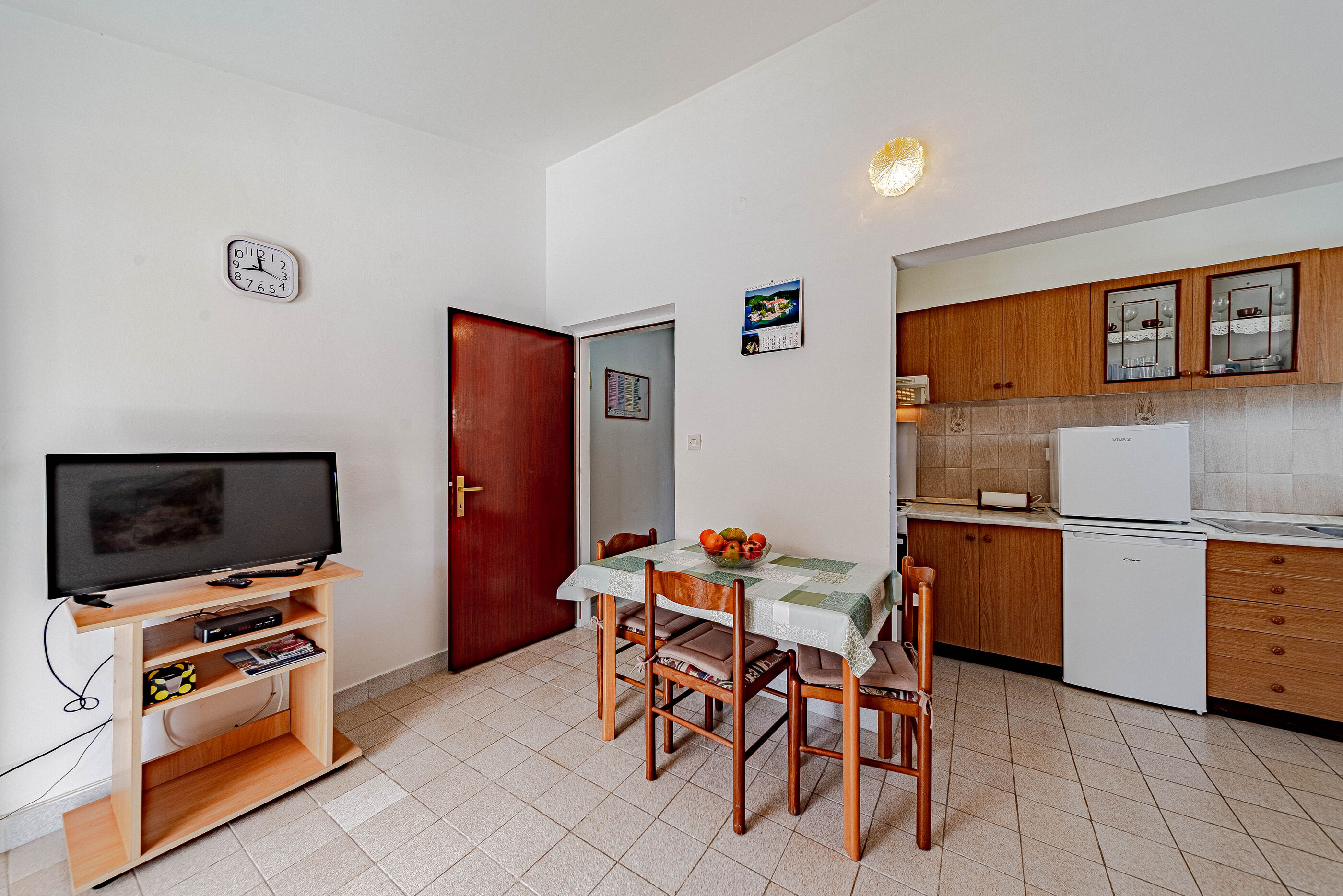 Apartments Vesna 10881-A1