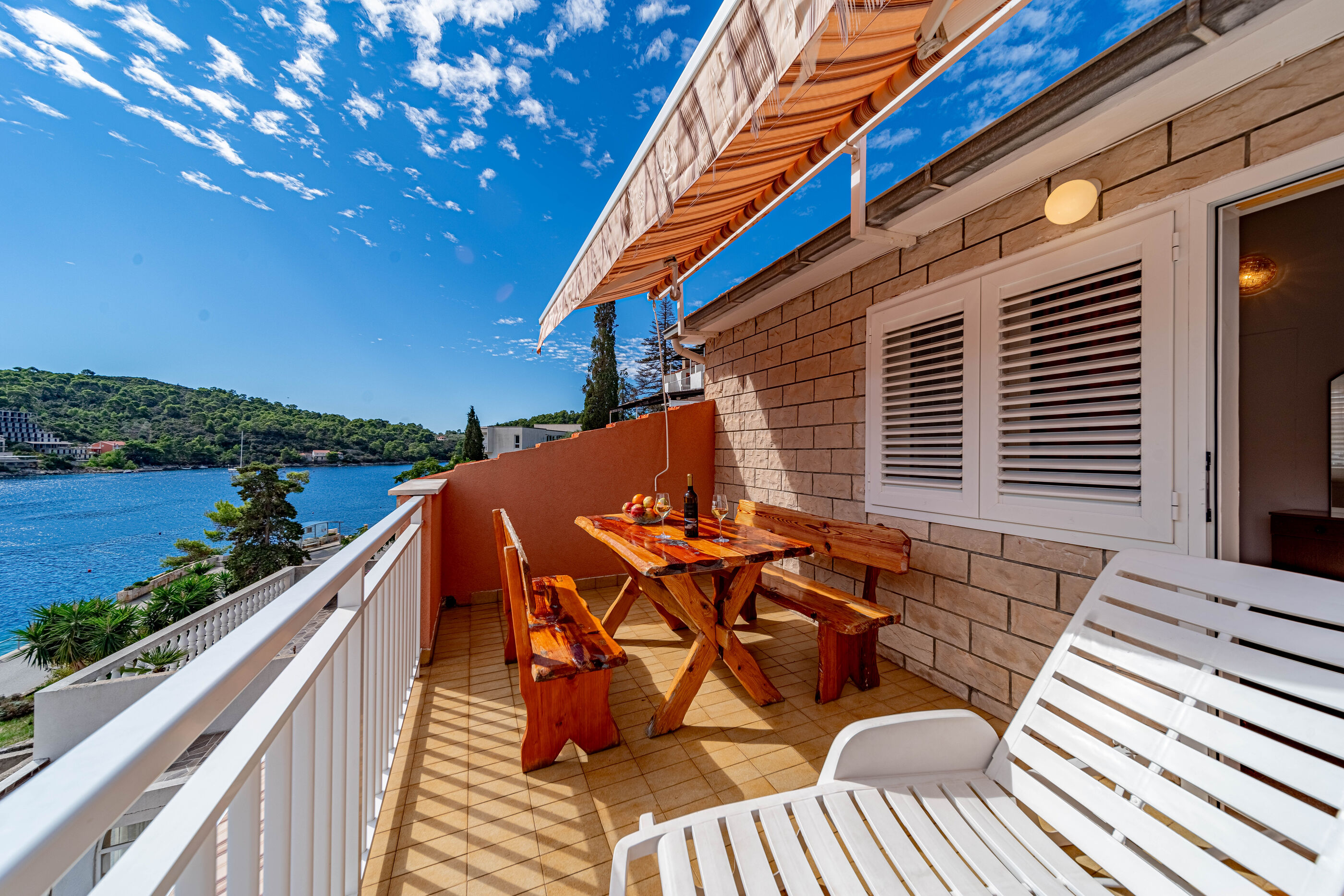 Apartments Vesna 10881-A2