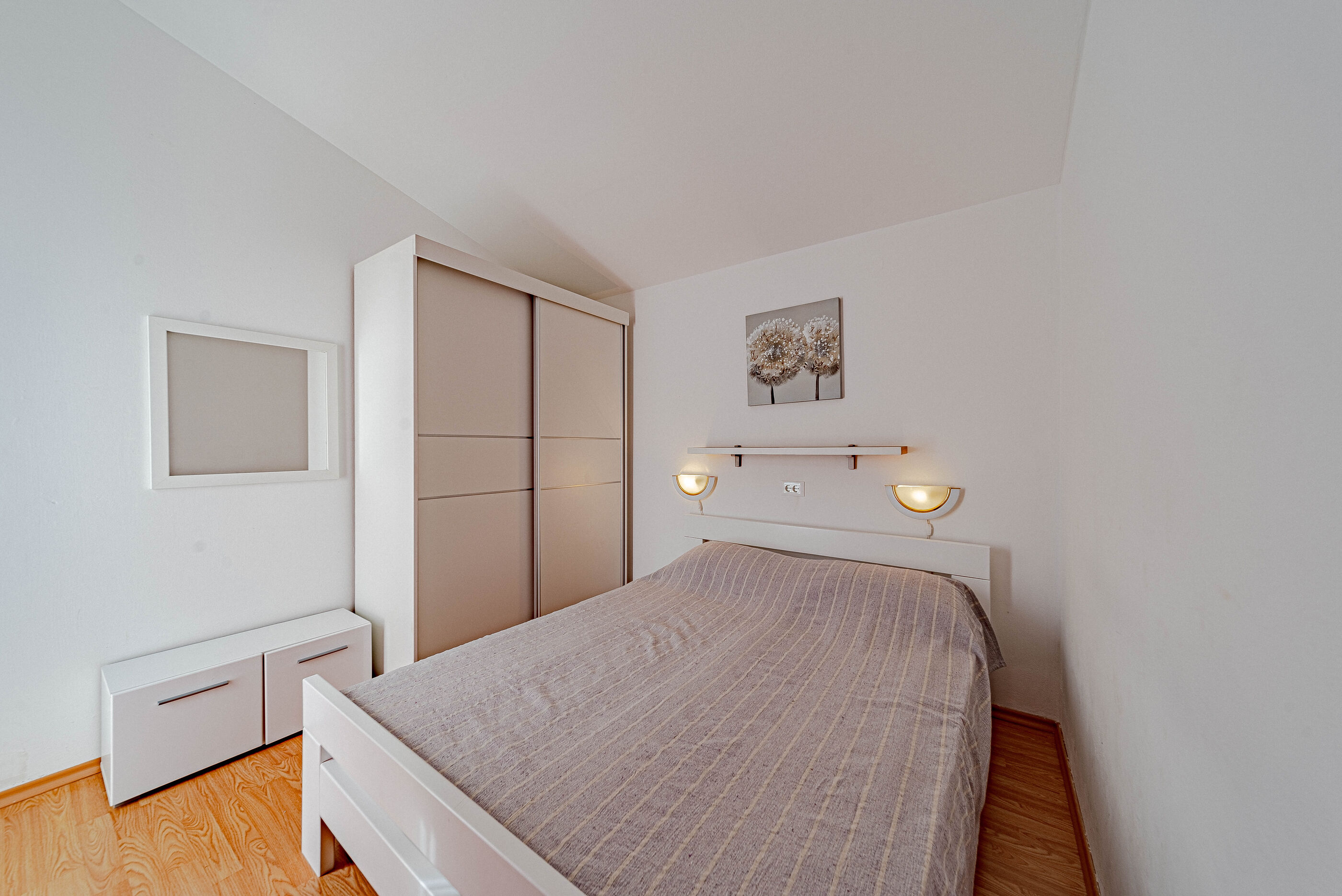 Apartments Vesna 10881-A2