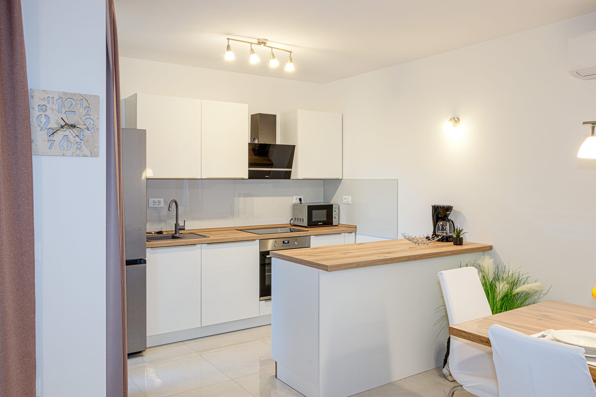 Apartments Nikol 114781-A1
