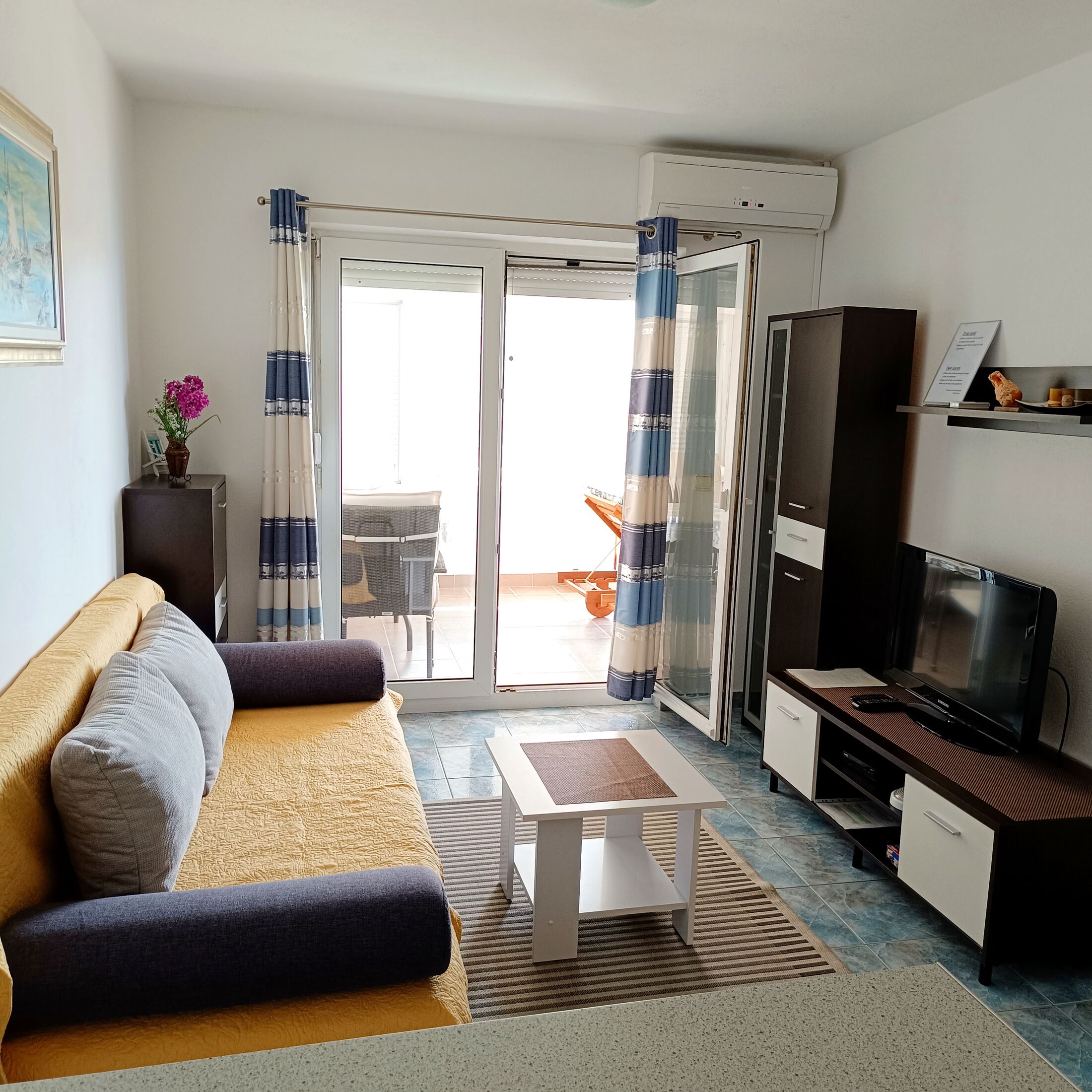 Apartments Anica 10738-A1