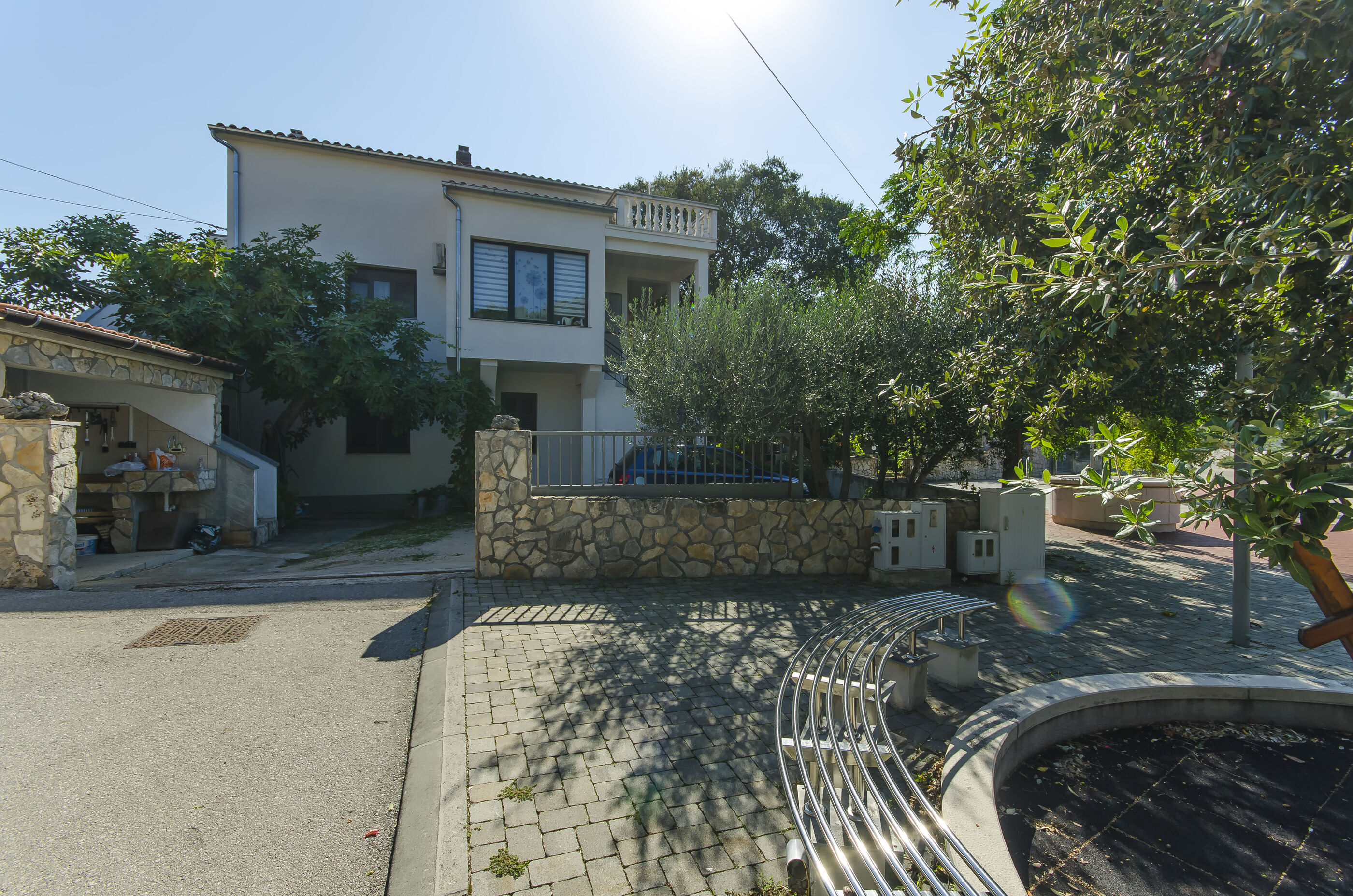 Apartments Snjezana 61211-A2