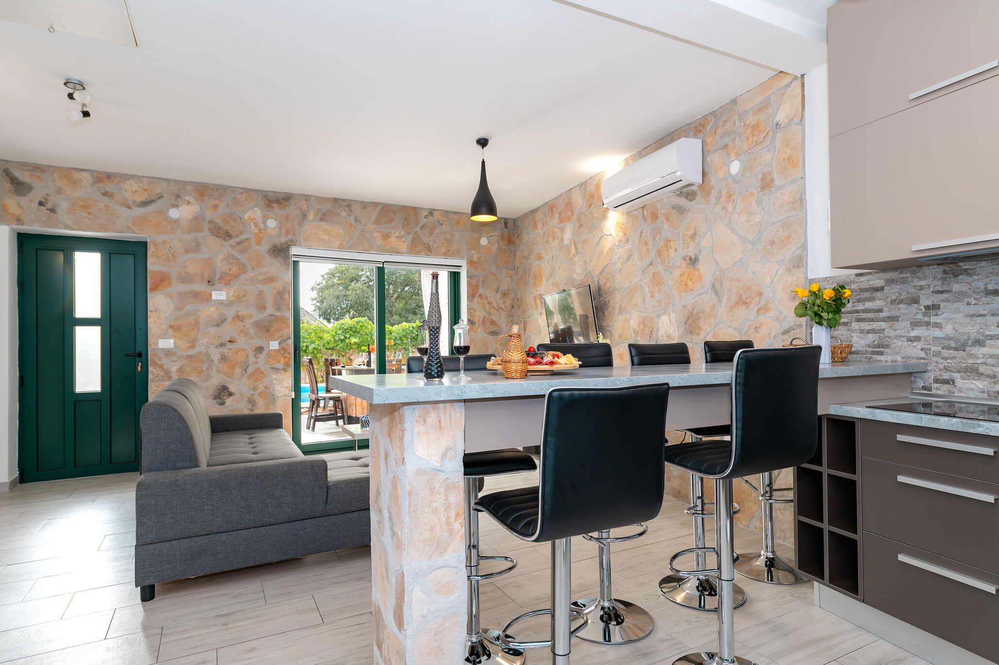Villa Romantic Oasis V4522-K1