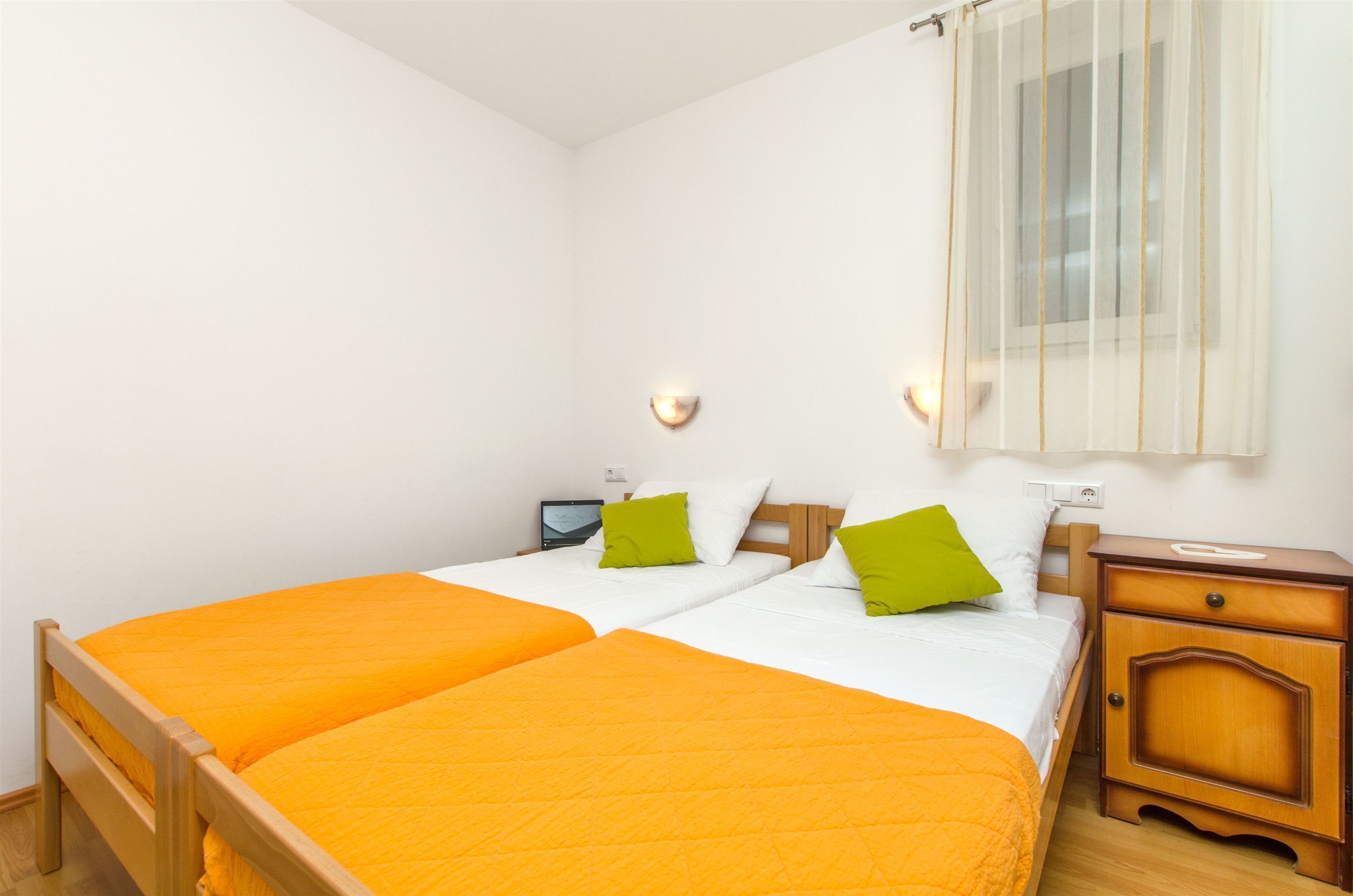 Apartments Mira 44971-A3