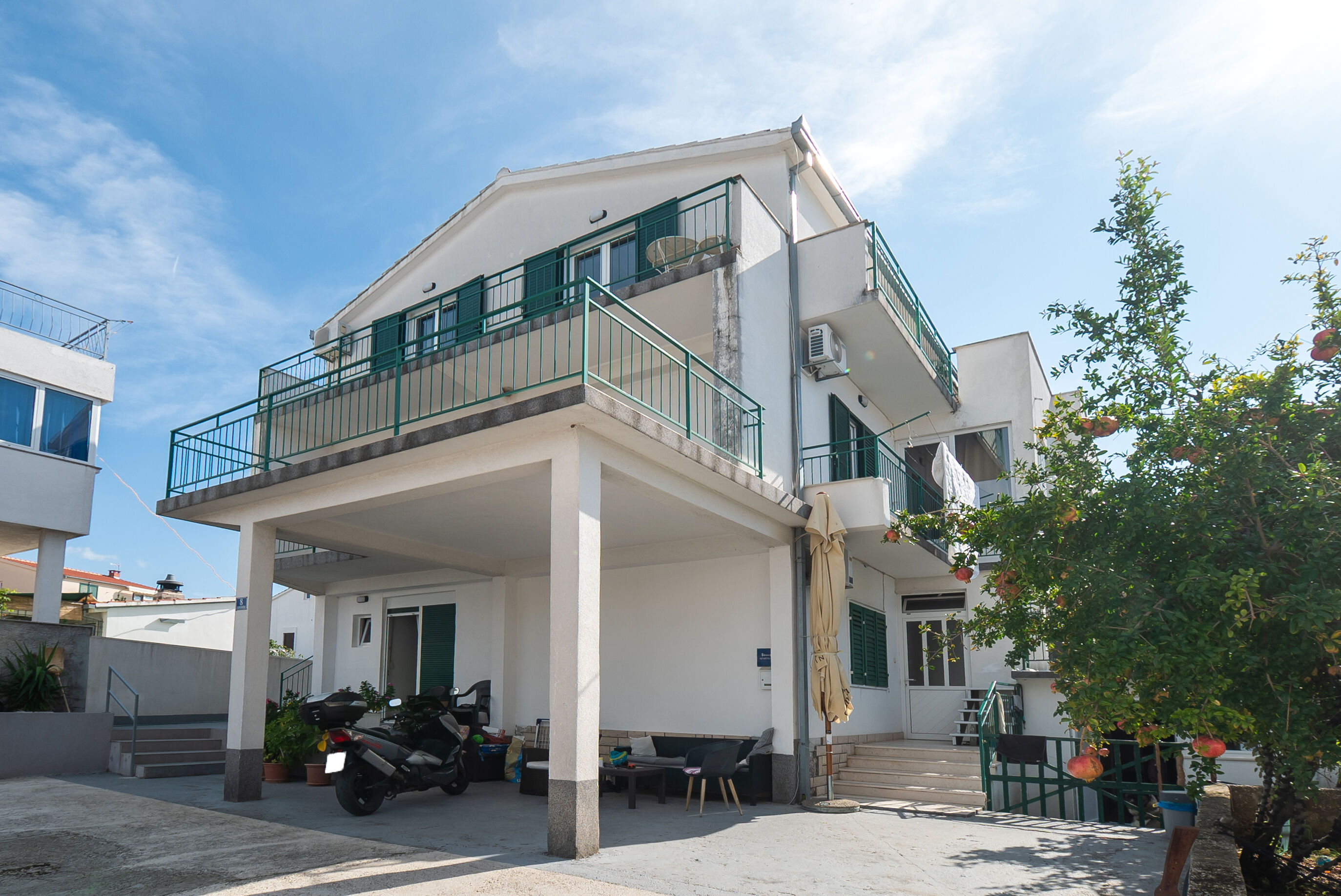 Apartments Polly 49951-A3