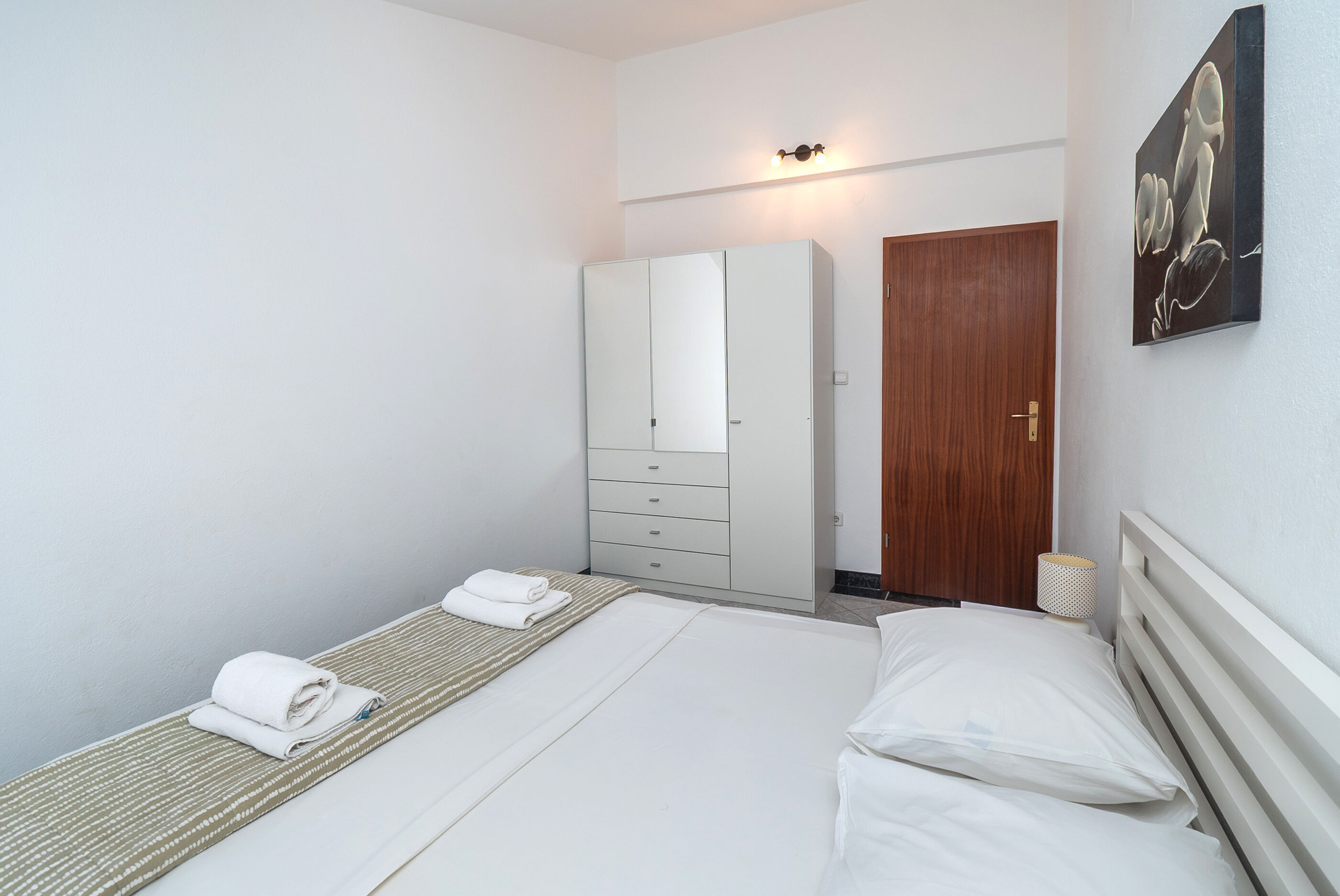 Apartments Polly 49951-A2