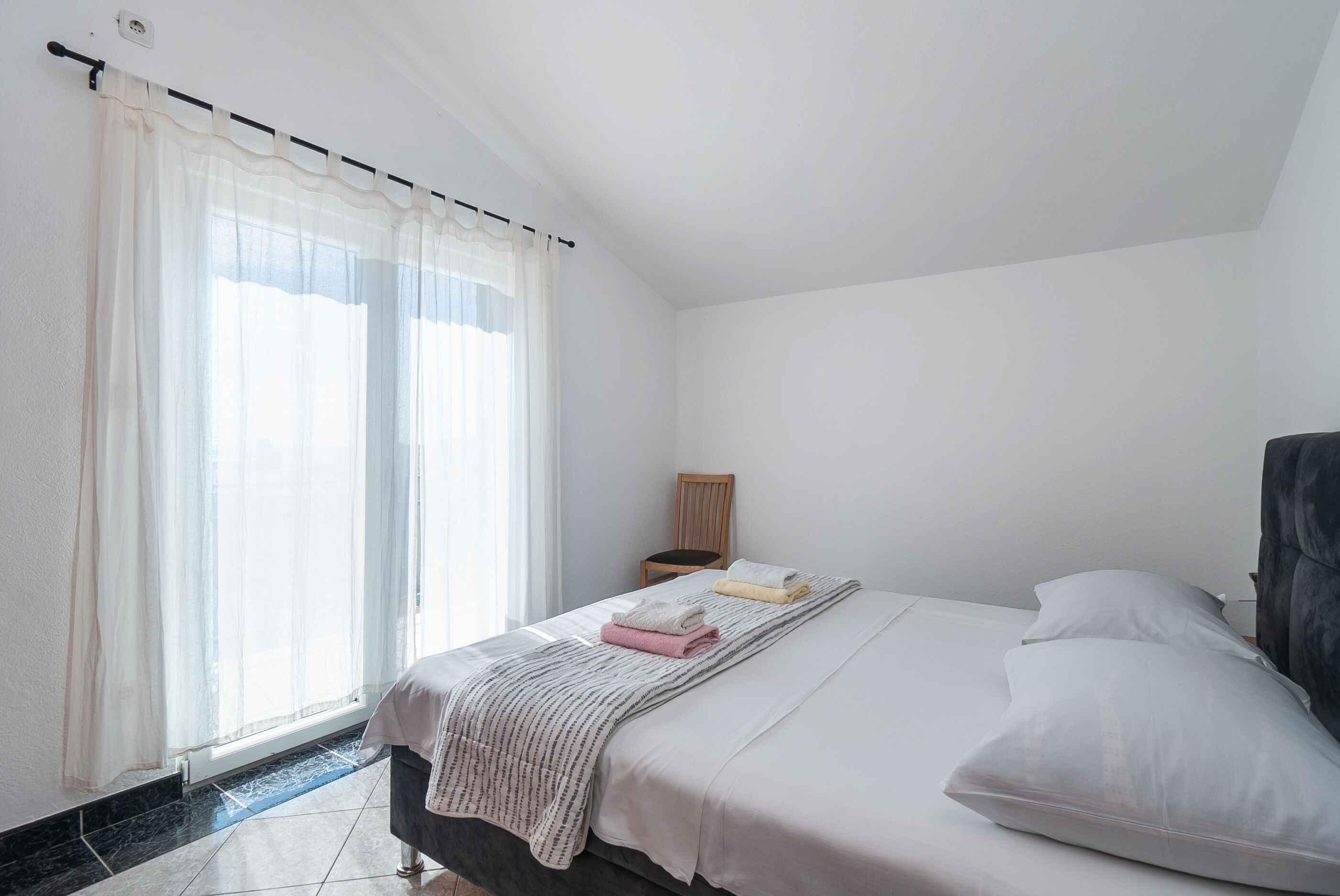 Apartments Polly 49951-A2