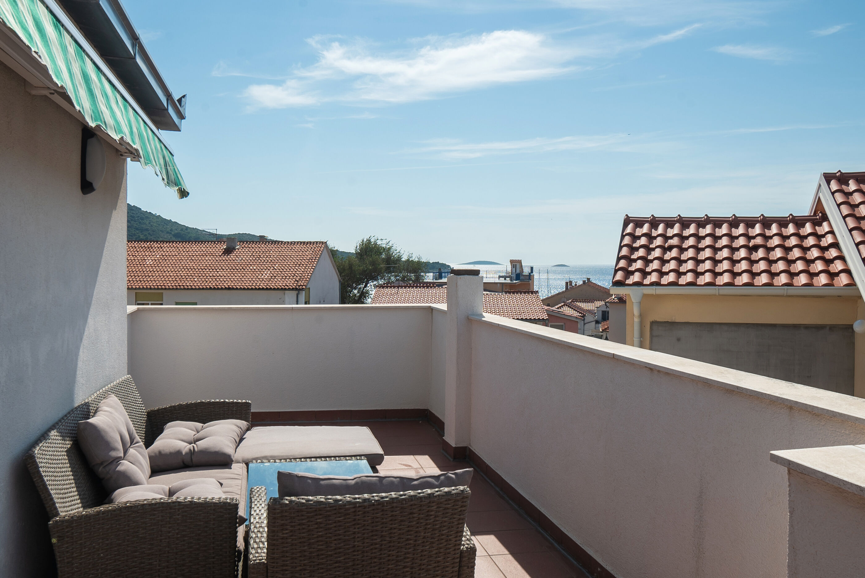 Apartments Polly 49951-A2