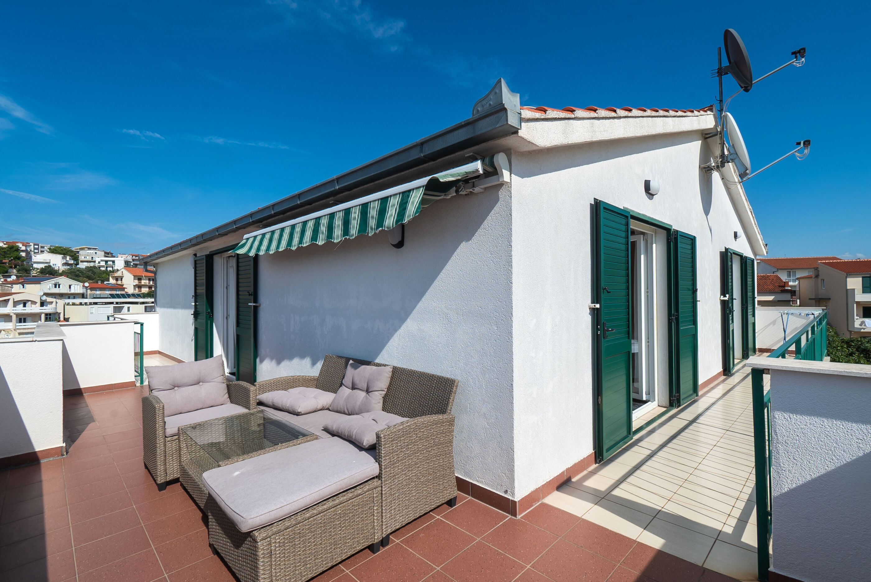 Apartments Polly 49951-A2