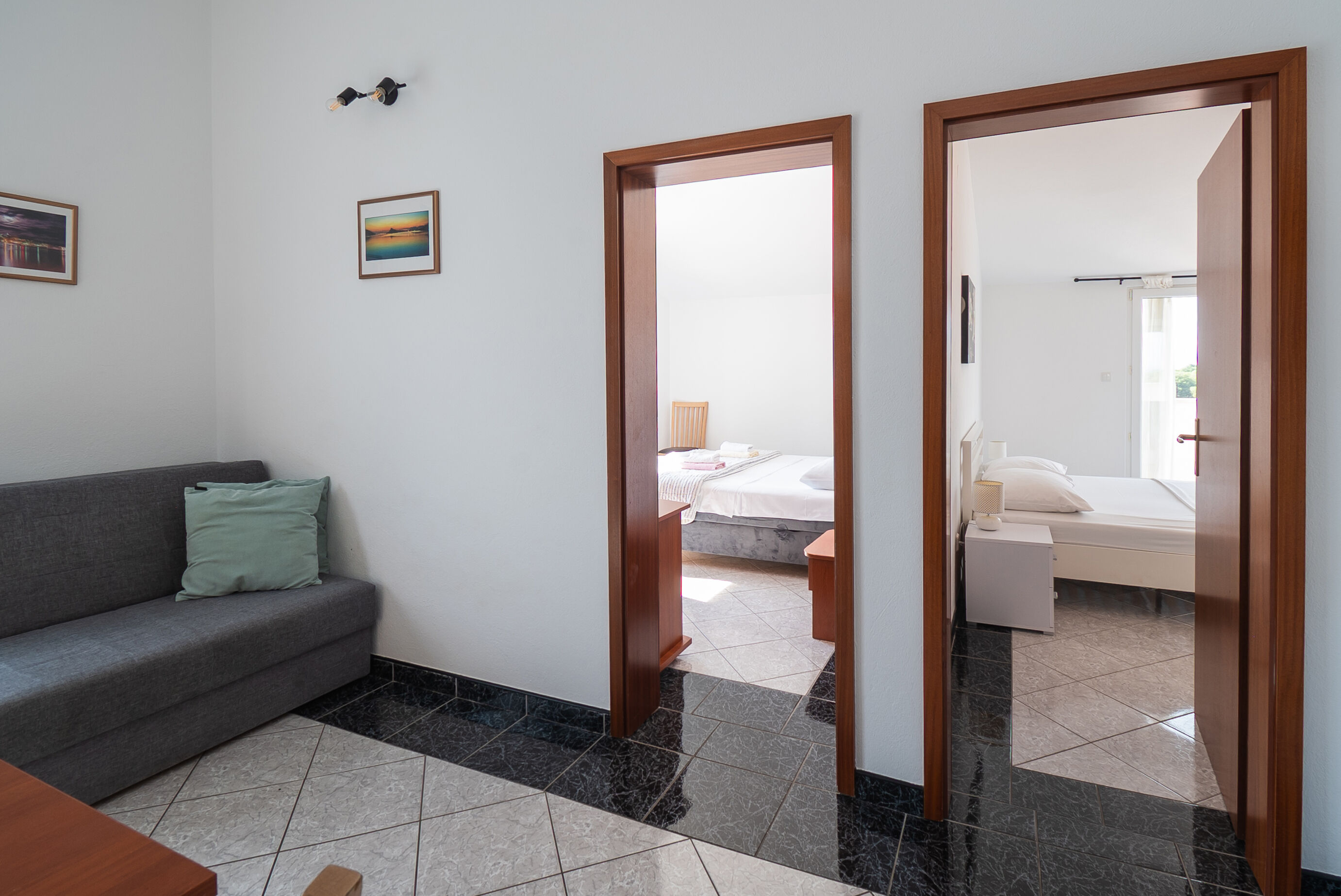 Apartments Polly 49951-A2