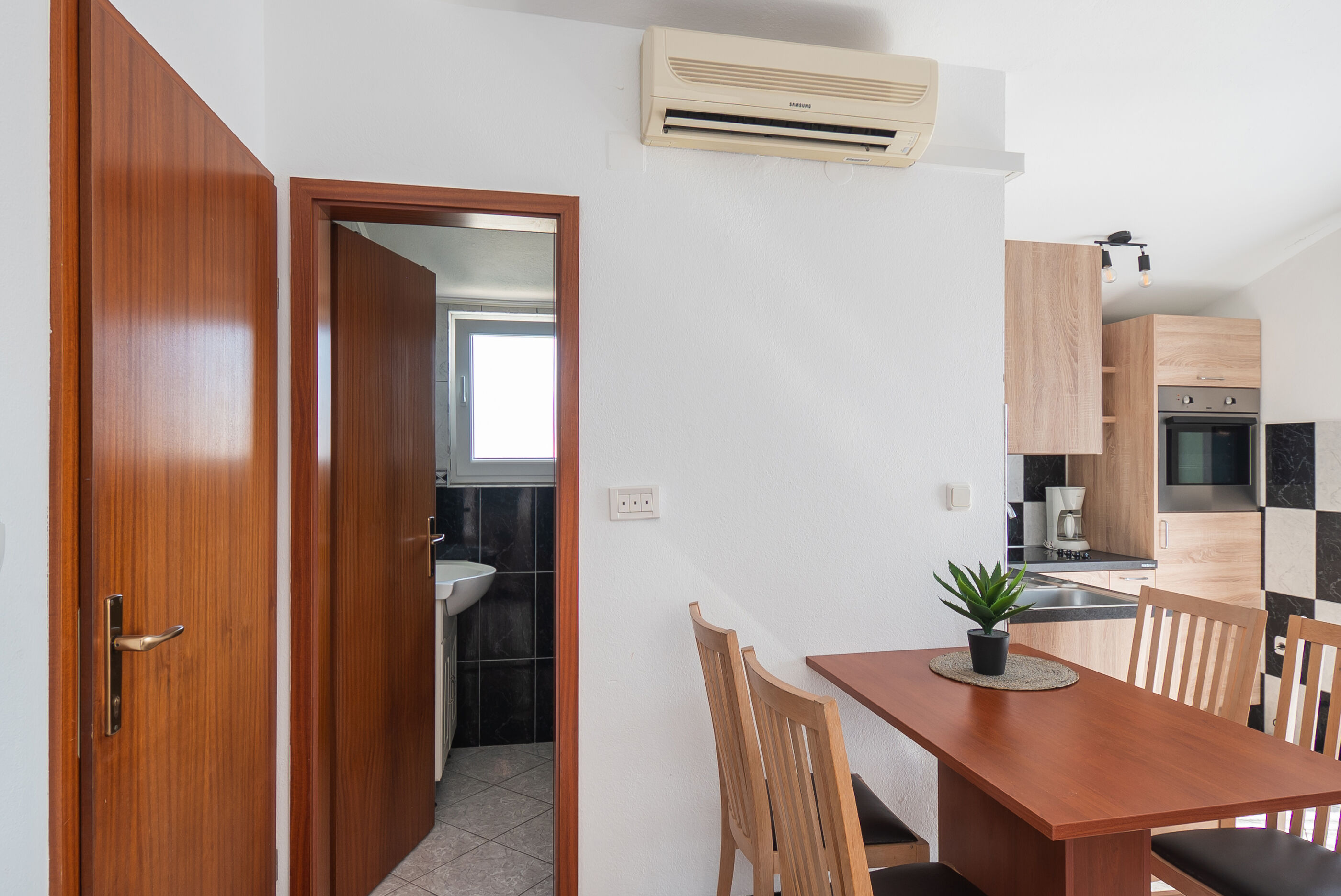 Apartments Polly 49951-A2