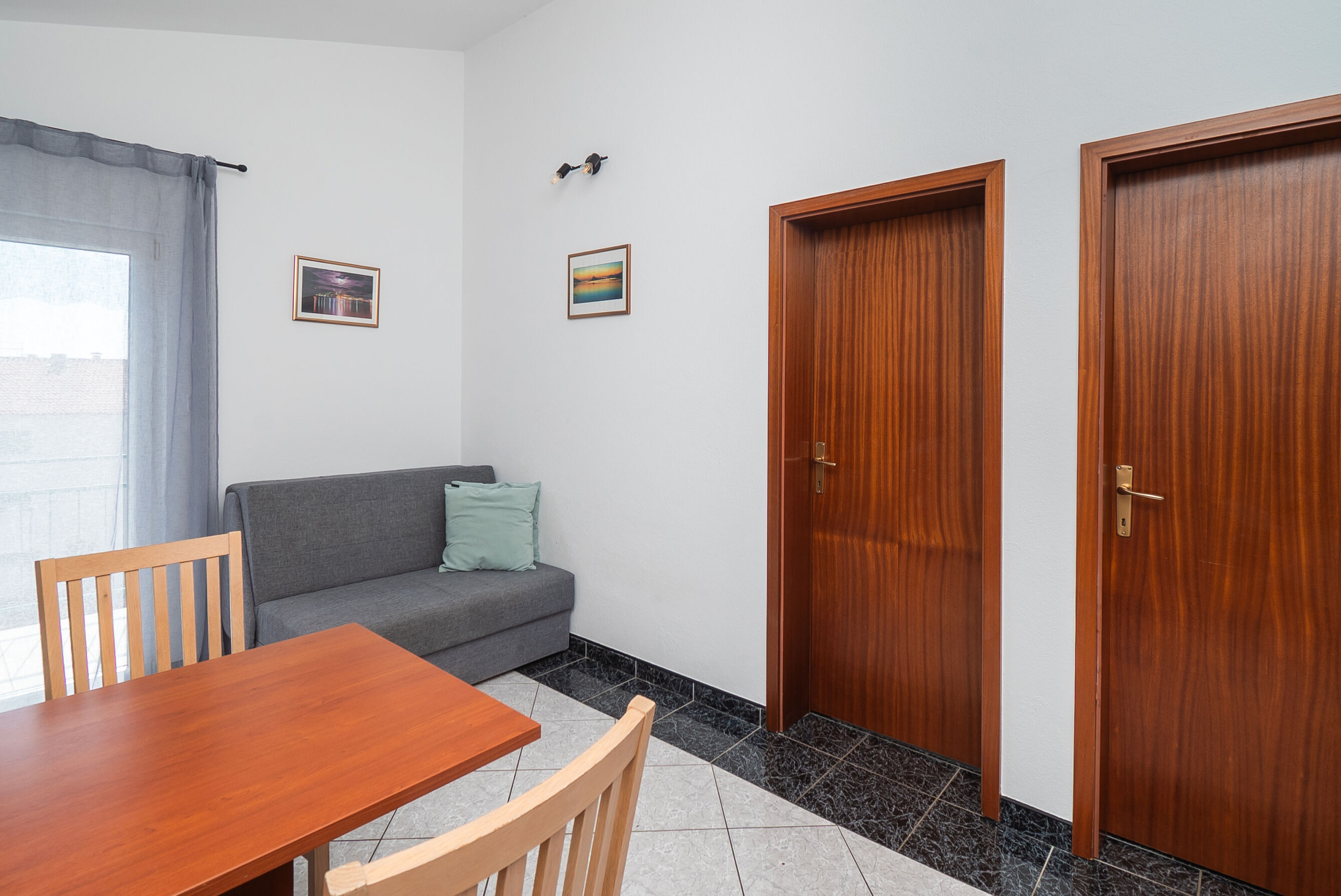 Apartments Polly 49951-A2