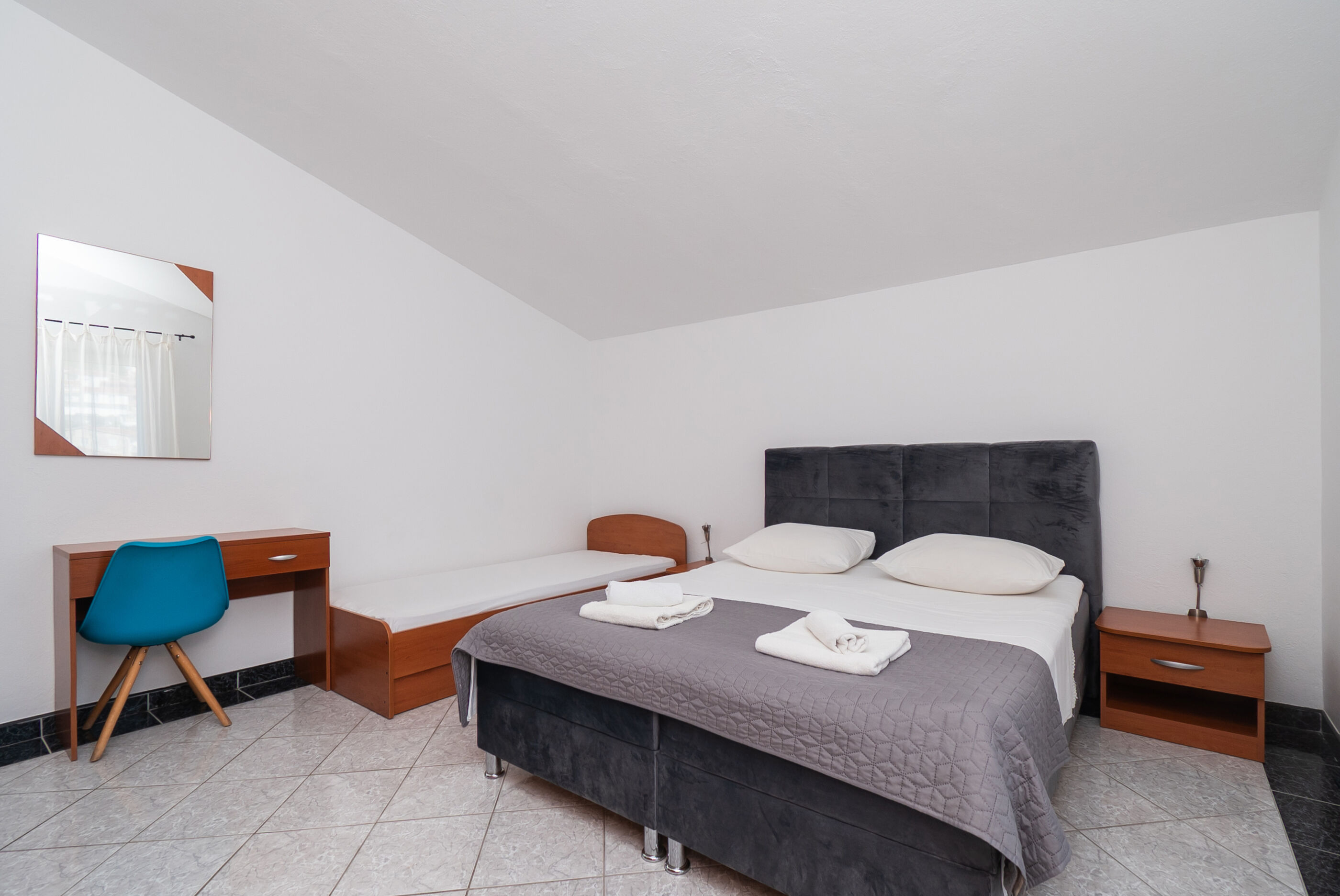 Apartments Polly 49951-A3